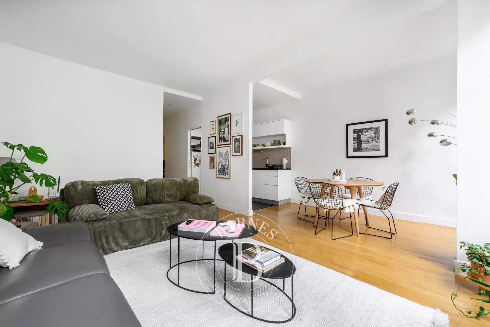 Paris  - Appartement 2 Pièces, 1 Chambre