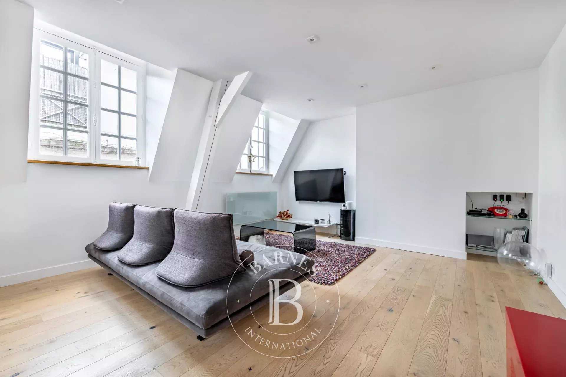 Paris  - Apartment 3 Bedrooms