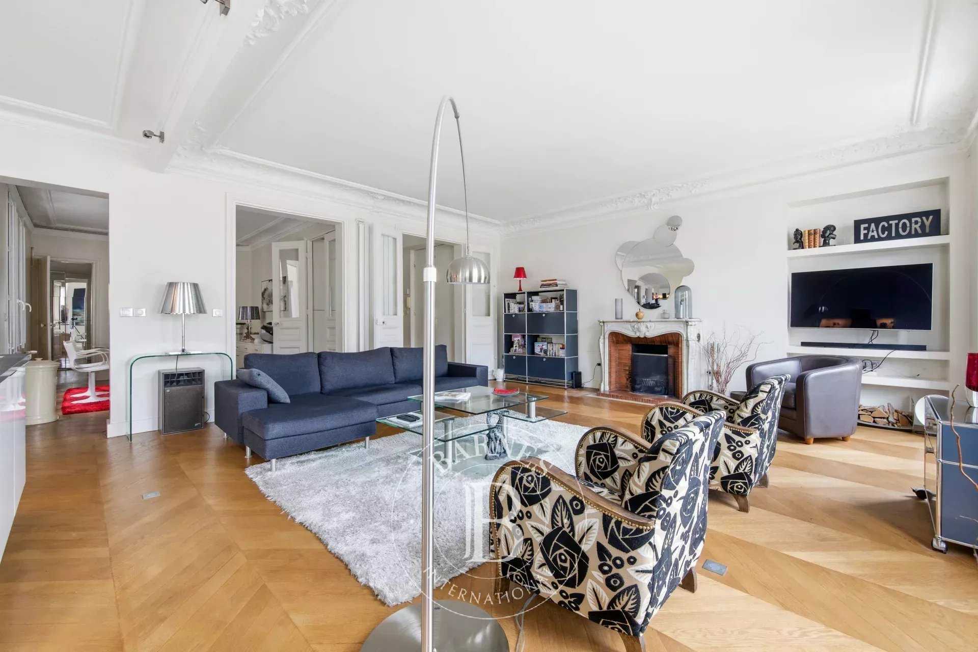 Paris  - Apartment 2 Bedrooms