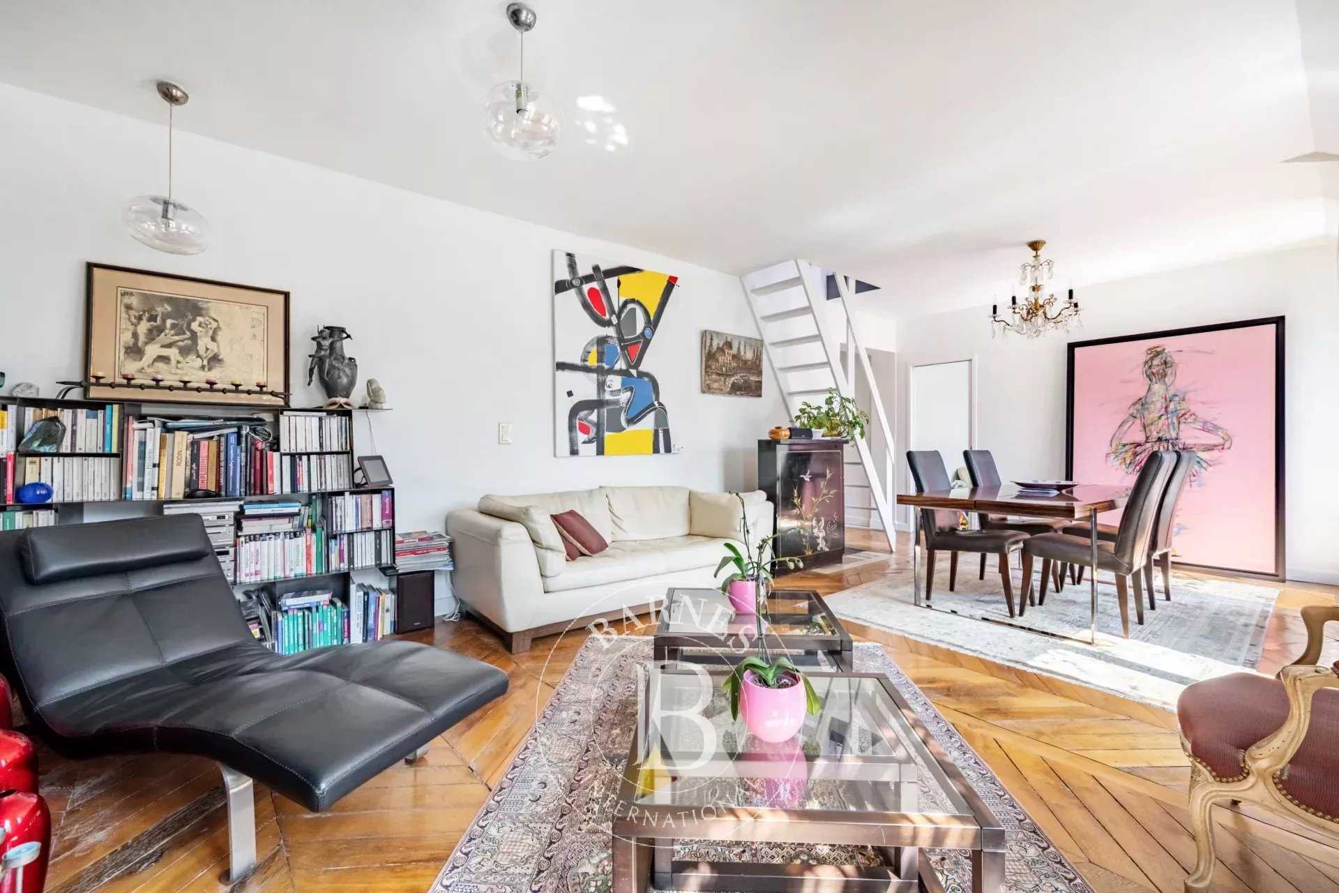 Paris  - Apartment 3 Bedrooms