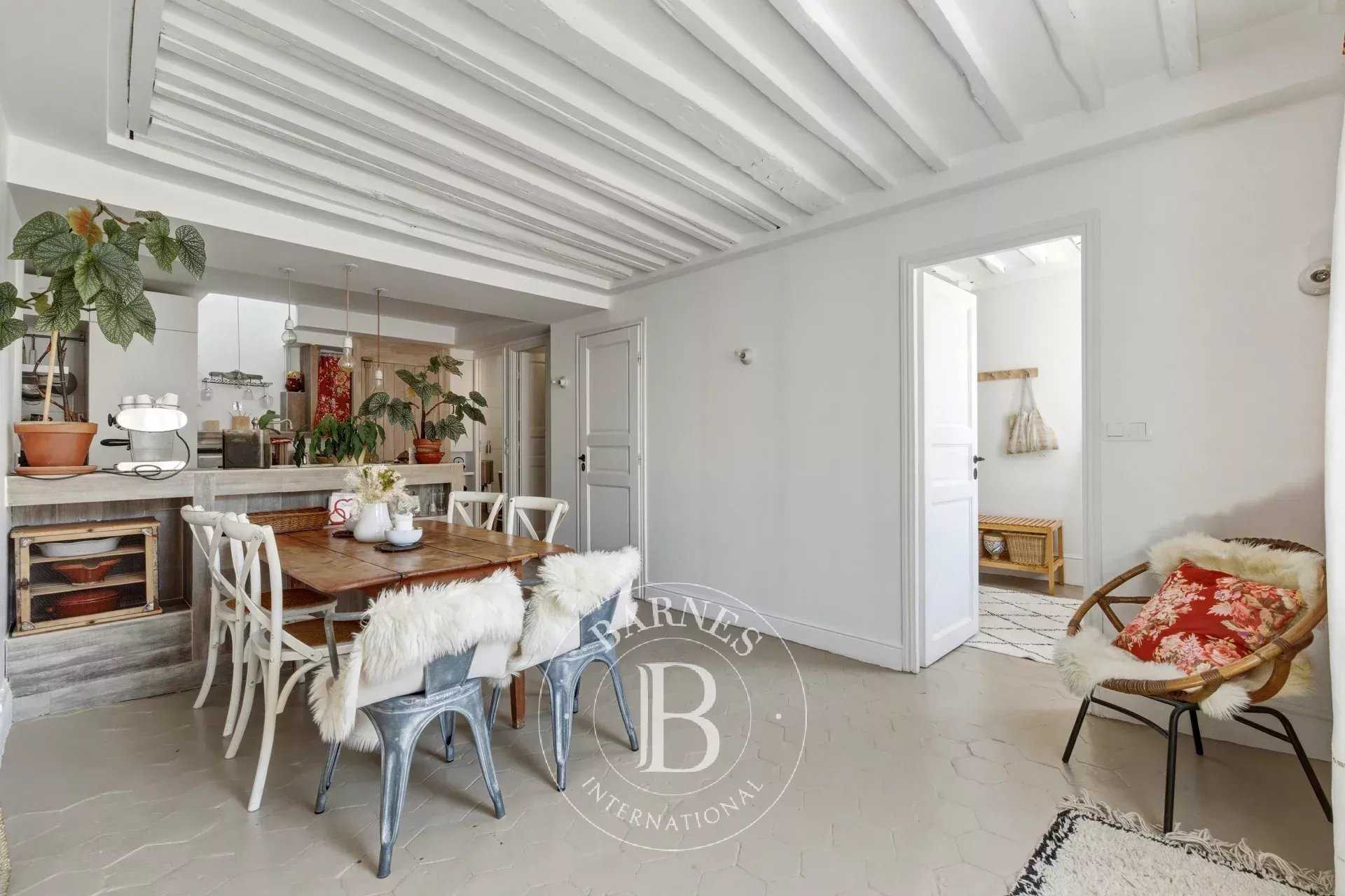 Paris  - Apartment 4 Bedrooms