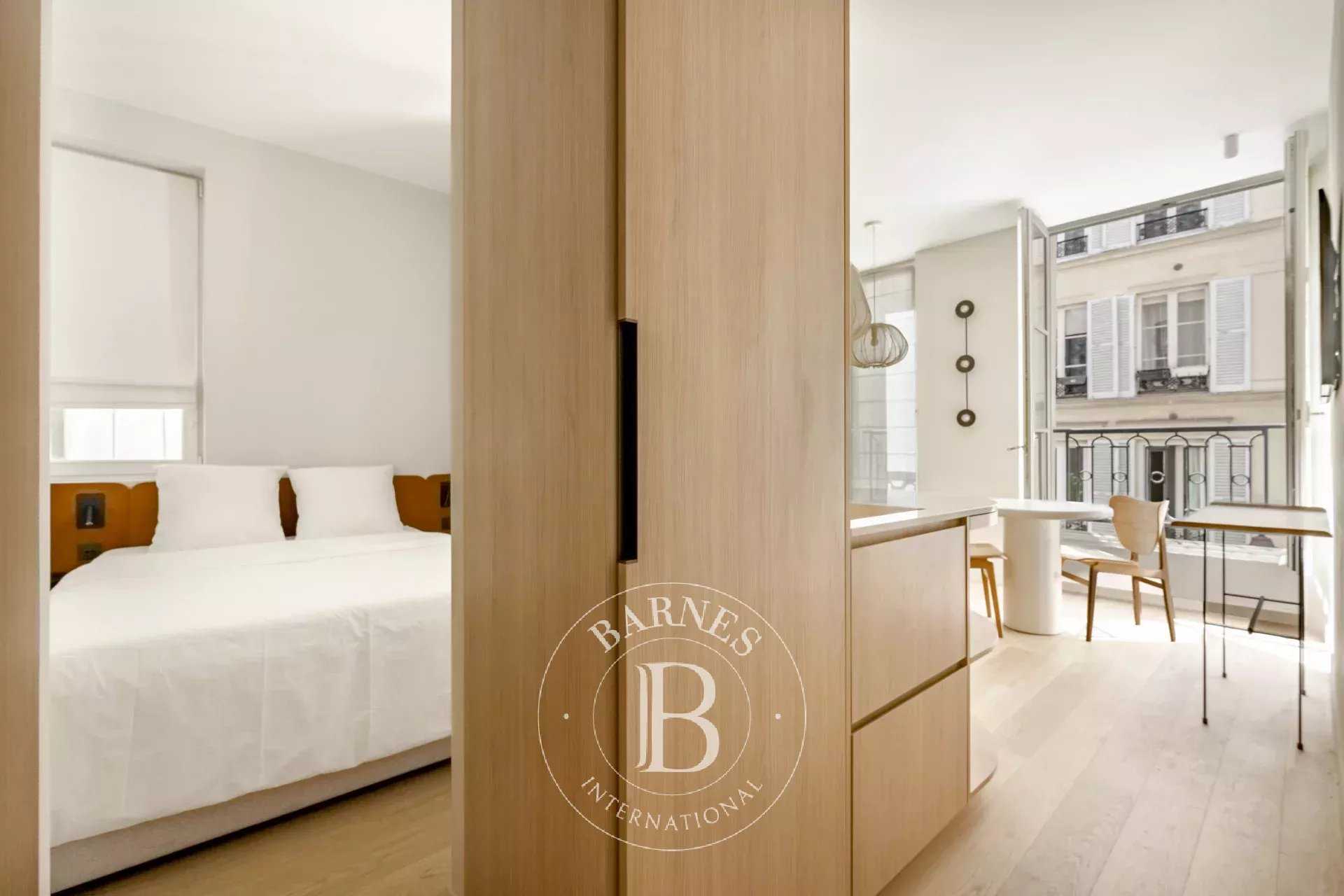 Paris  - Appartement 2 Pièces, 1 Chambre