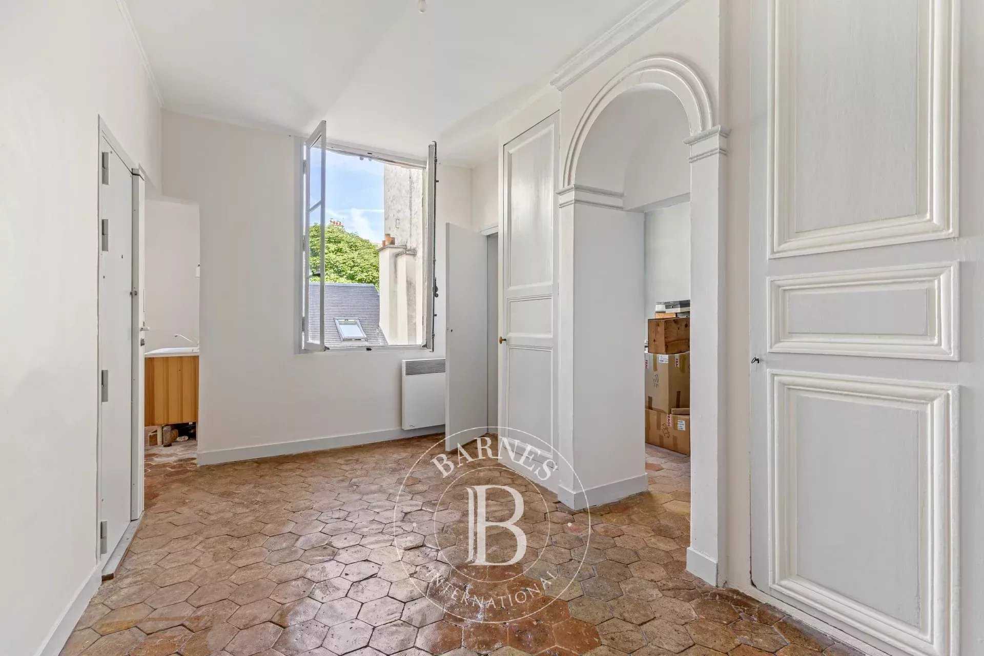 Paris  - Appartement 4 Pièces 2 Chambres