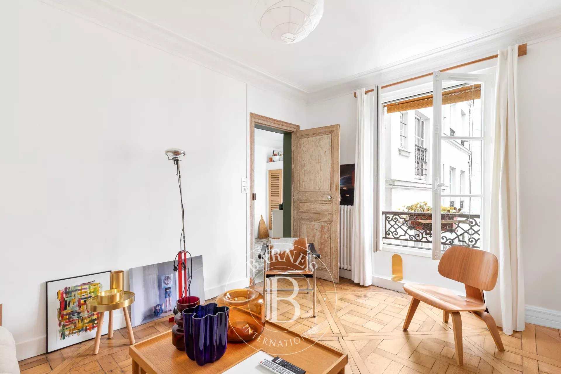 Paris  - Appartement 3 Pièces, 1 Chambre