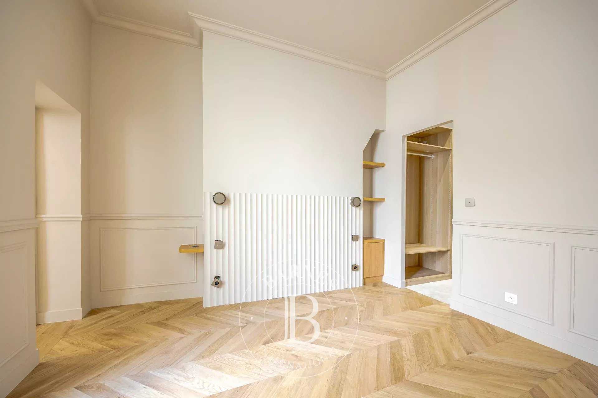 Paris  - Piso 2 Cuartos, 1 Habitacion