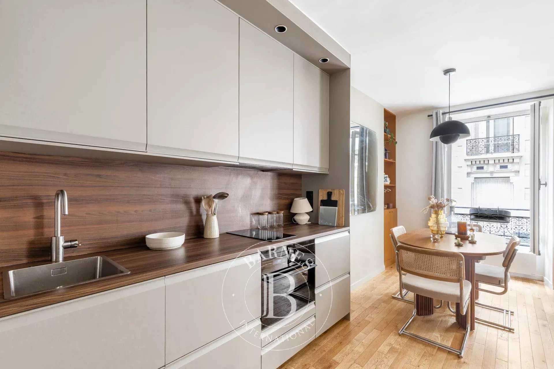 Paris  - Appartement 2 Pi&egrave;ces, 1 Chambre