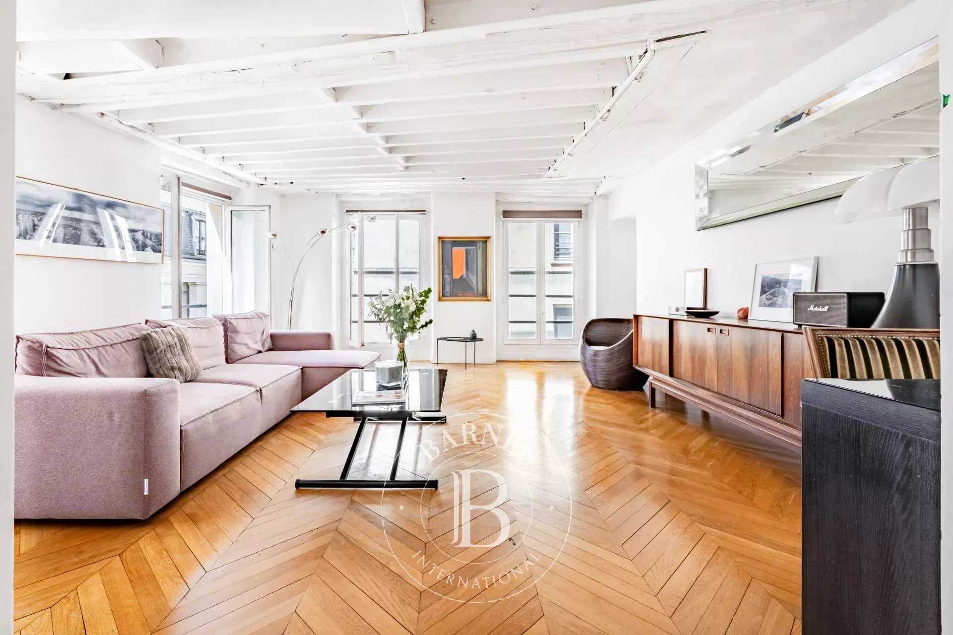 Paris  - Appartement 3 Pièces, 1 Chambre