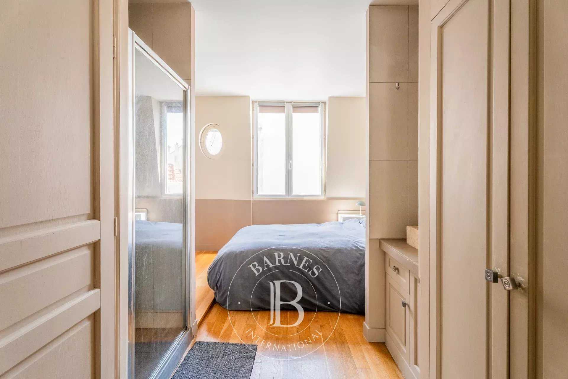 Paris  - Appartement 2 Pièces, 1 Chambre