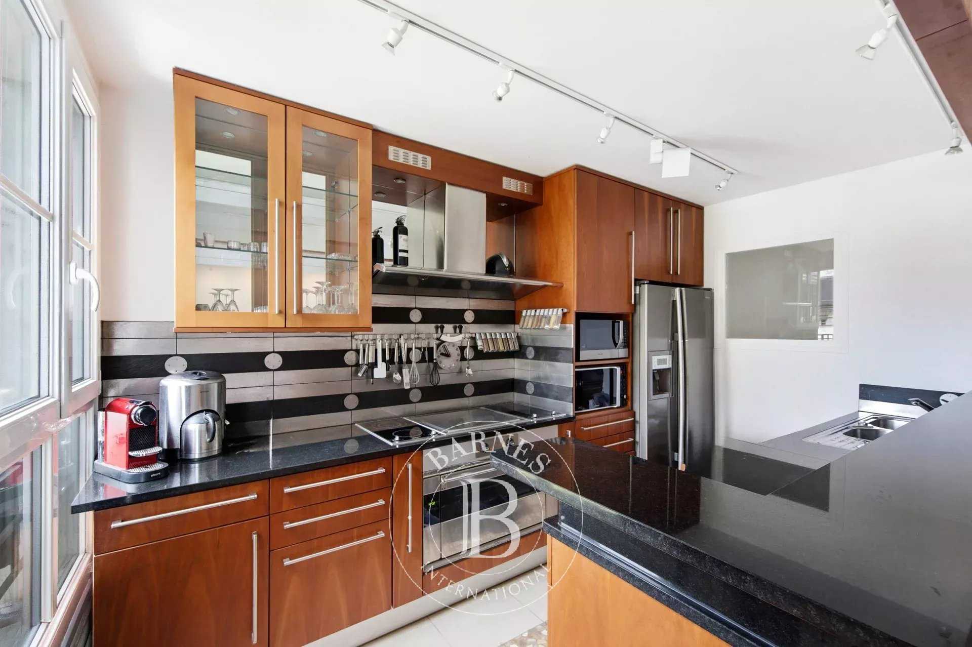 Paris  - Apartment 2 Bedrooms