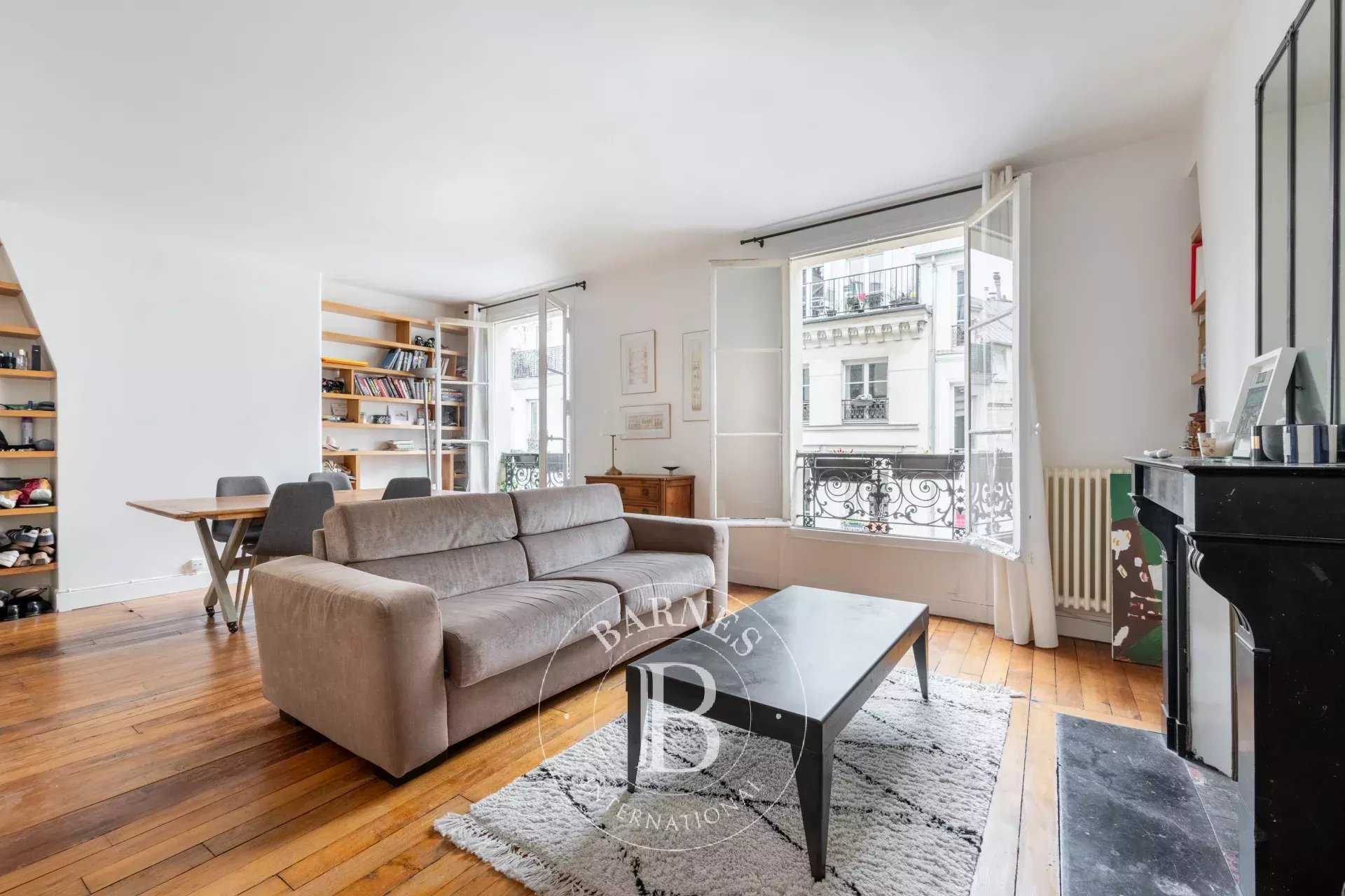 Paris  - Appartement 2 Pièces, 1 Chambre