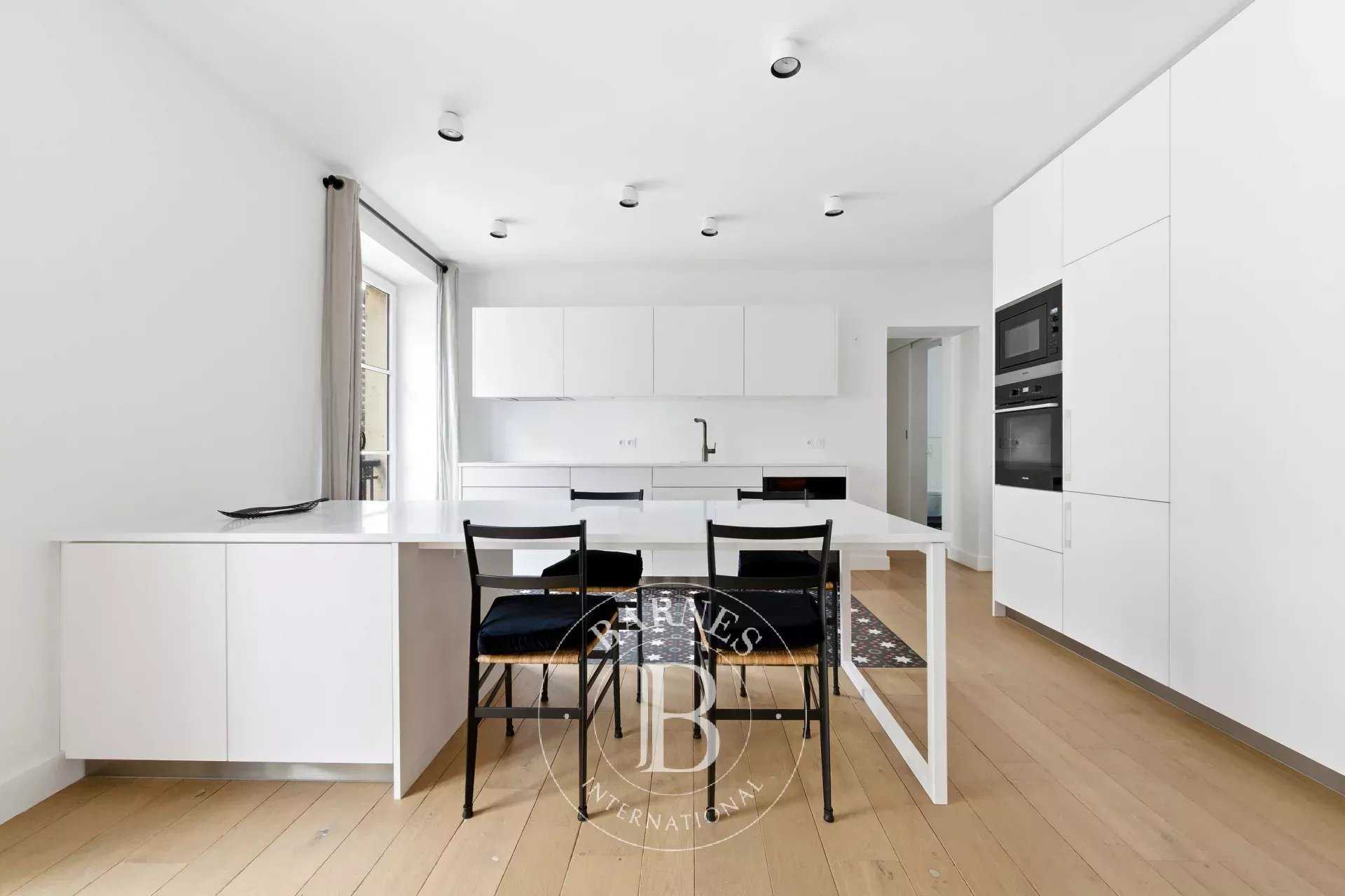 Paris  - Apartment 2 Bedrooms