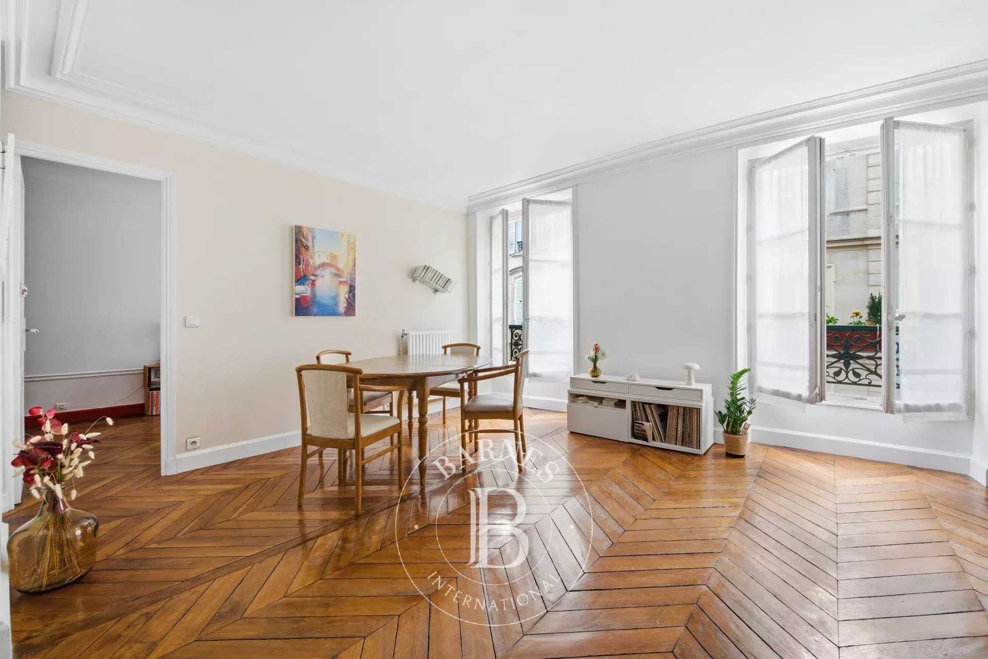 Paris  - Appartement 4 Pi&egrave;ces 3 Chambres