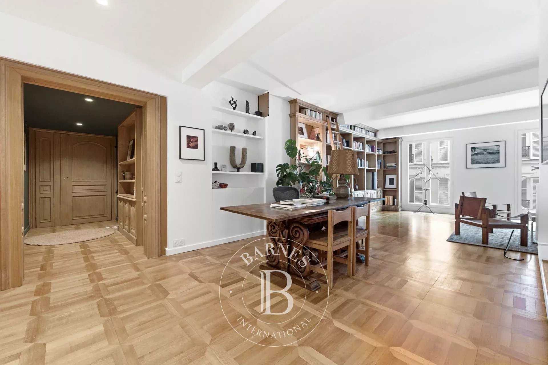 Paris  - Apartment 2 Bedrooms