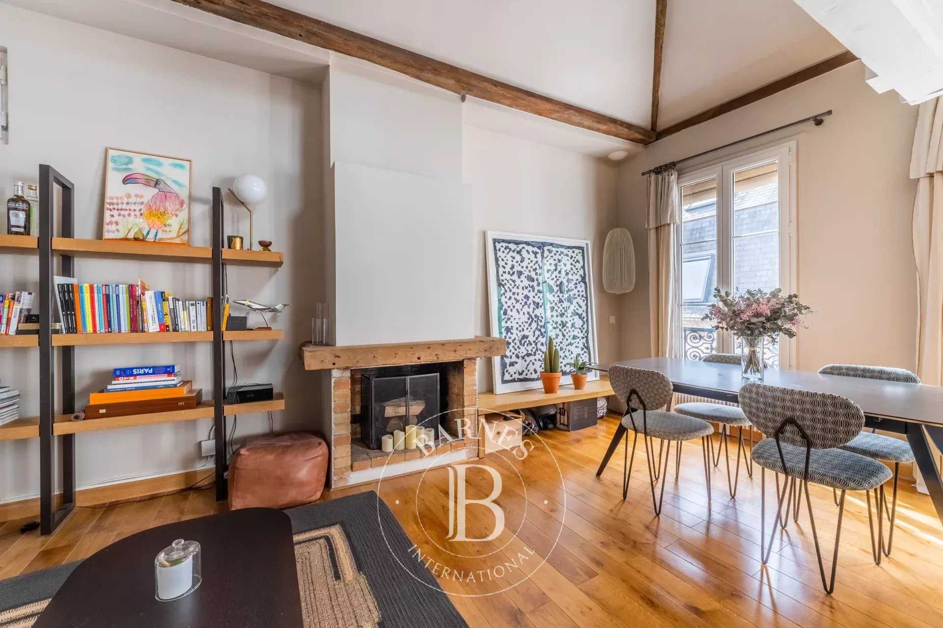 Paris  - Appartement 2 Pièces, 1 Chambre