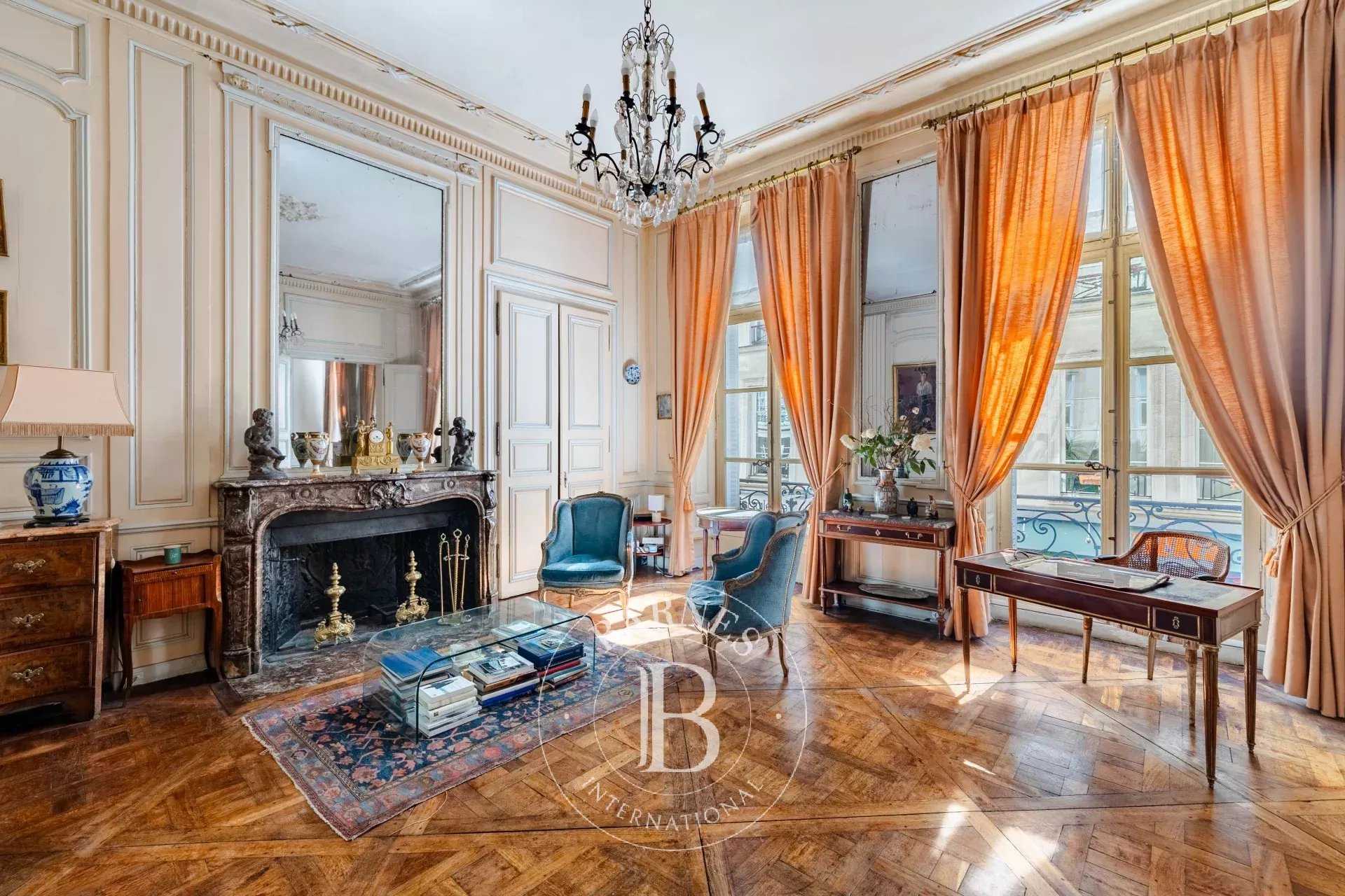 Paris  - Appartement 4 Pi&egrave;ces 3 Chambres