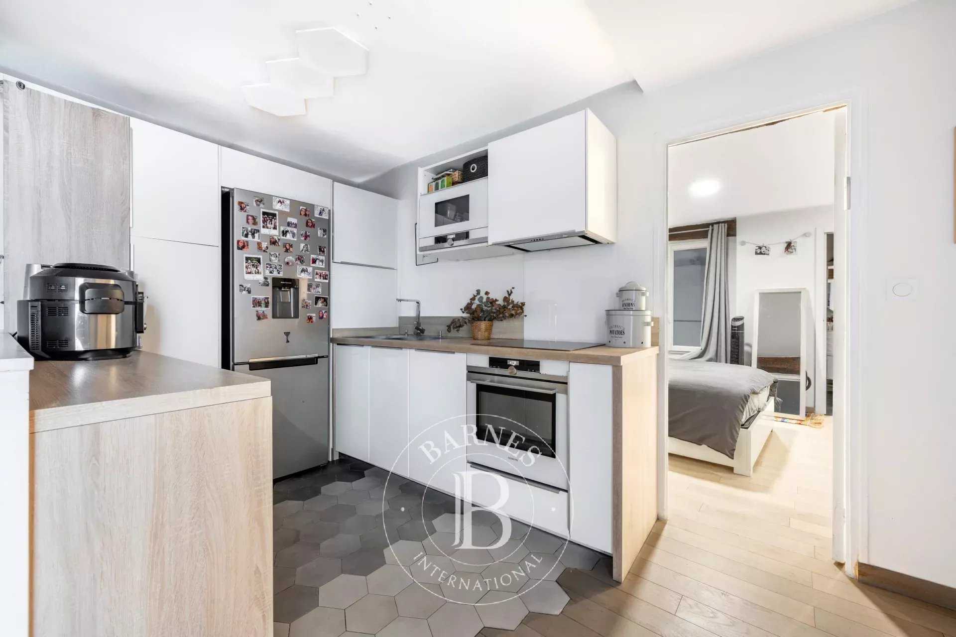 Paris  - Appartement 2 Pi&egrave;ces, 1 Chambre