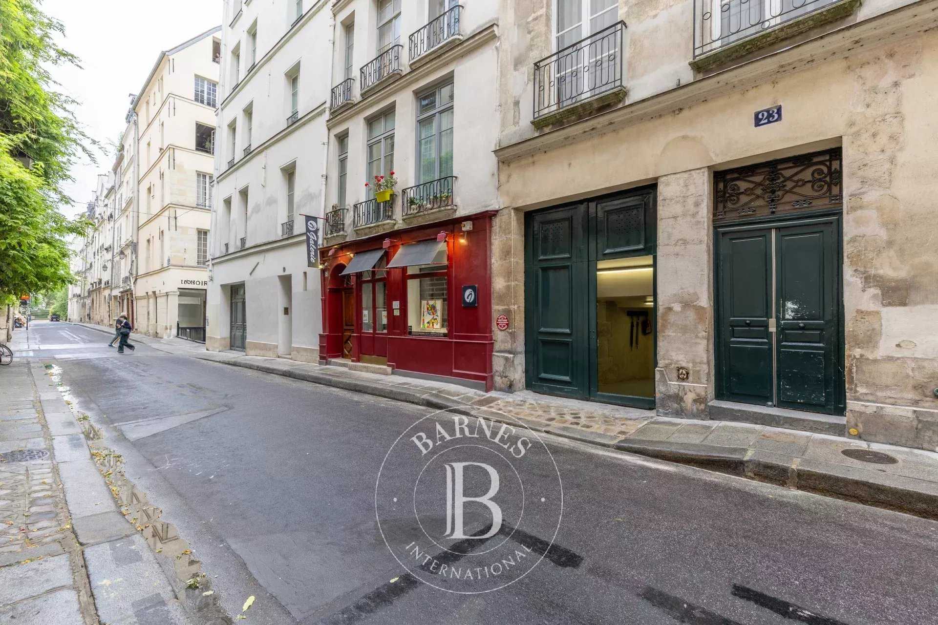 Paris  - Appartement 3 Pièces, 1 Chambre