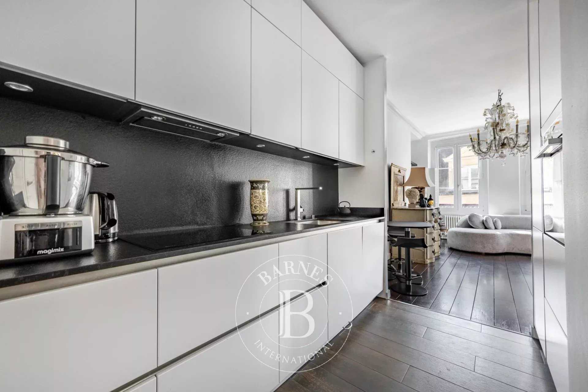 Paris  - Apartment 3 Bedrooms