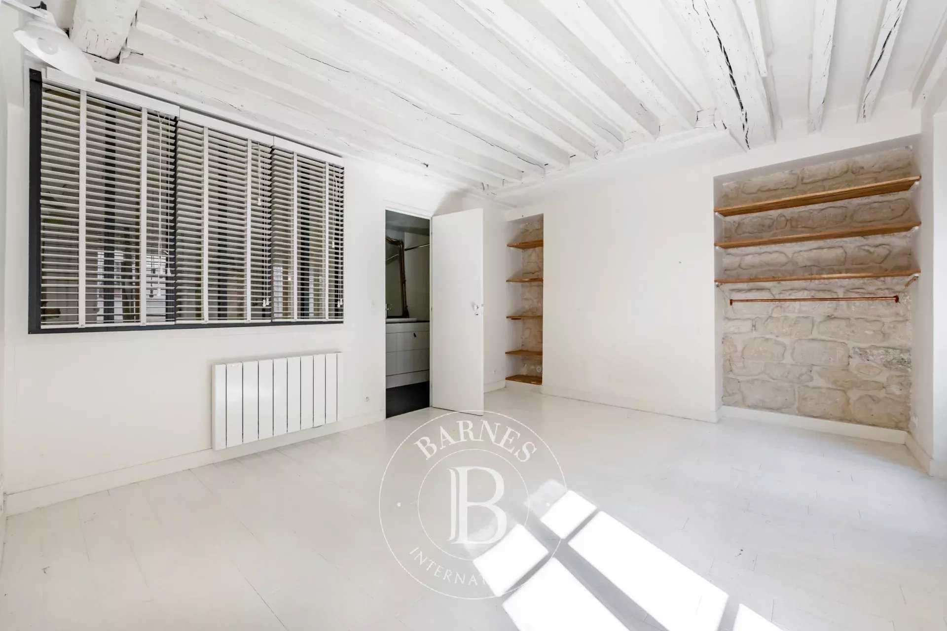 Paris  - Apartment 2 Bedrooms