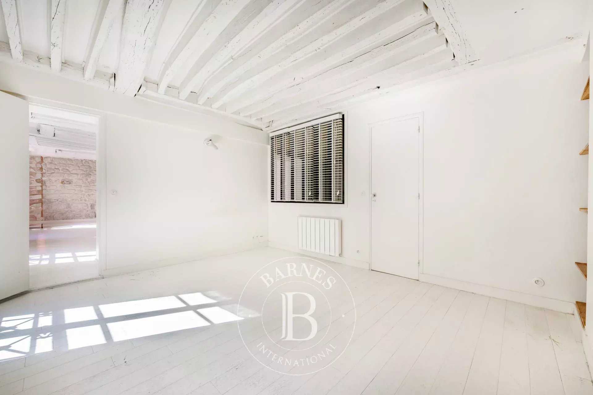 Paris  - Apartment 2 Bedrooms