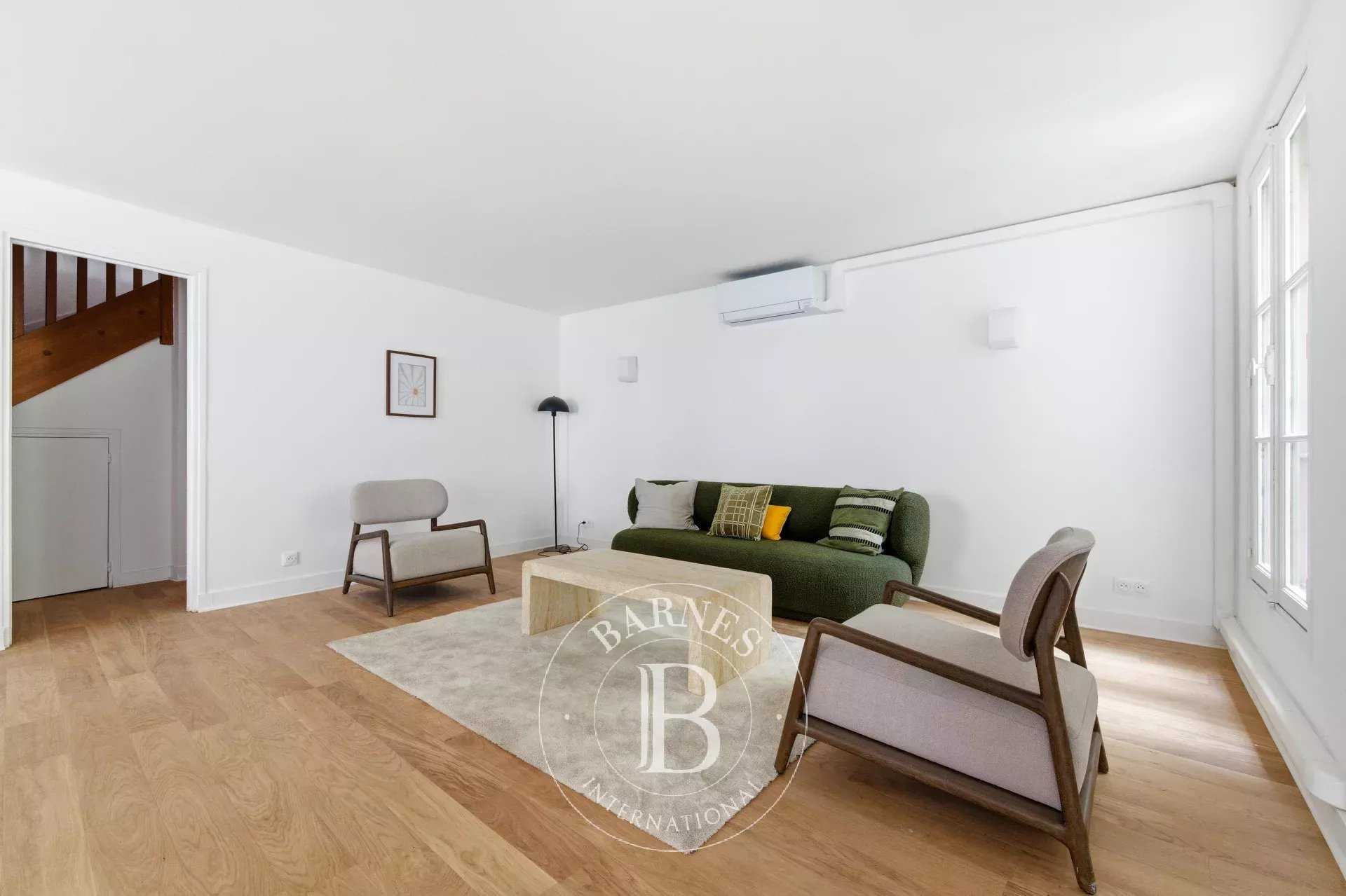 Paris  - Appartement 4 Pi&egrave;ces 3 Chambres