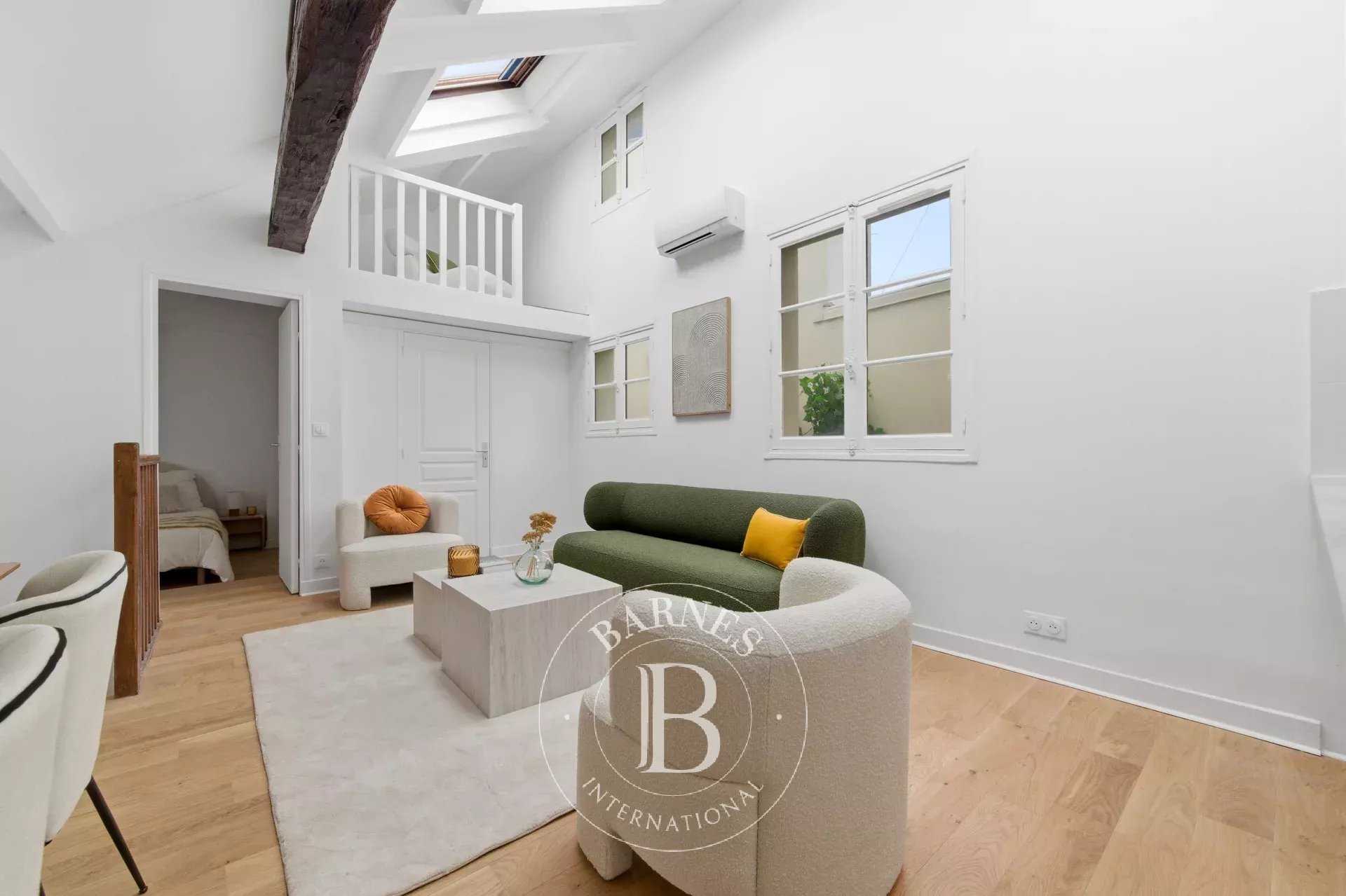 Paris  - Appartement 3 Pi&egrave;ces 2 Chambres