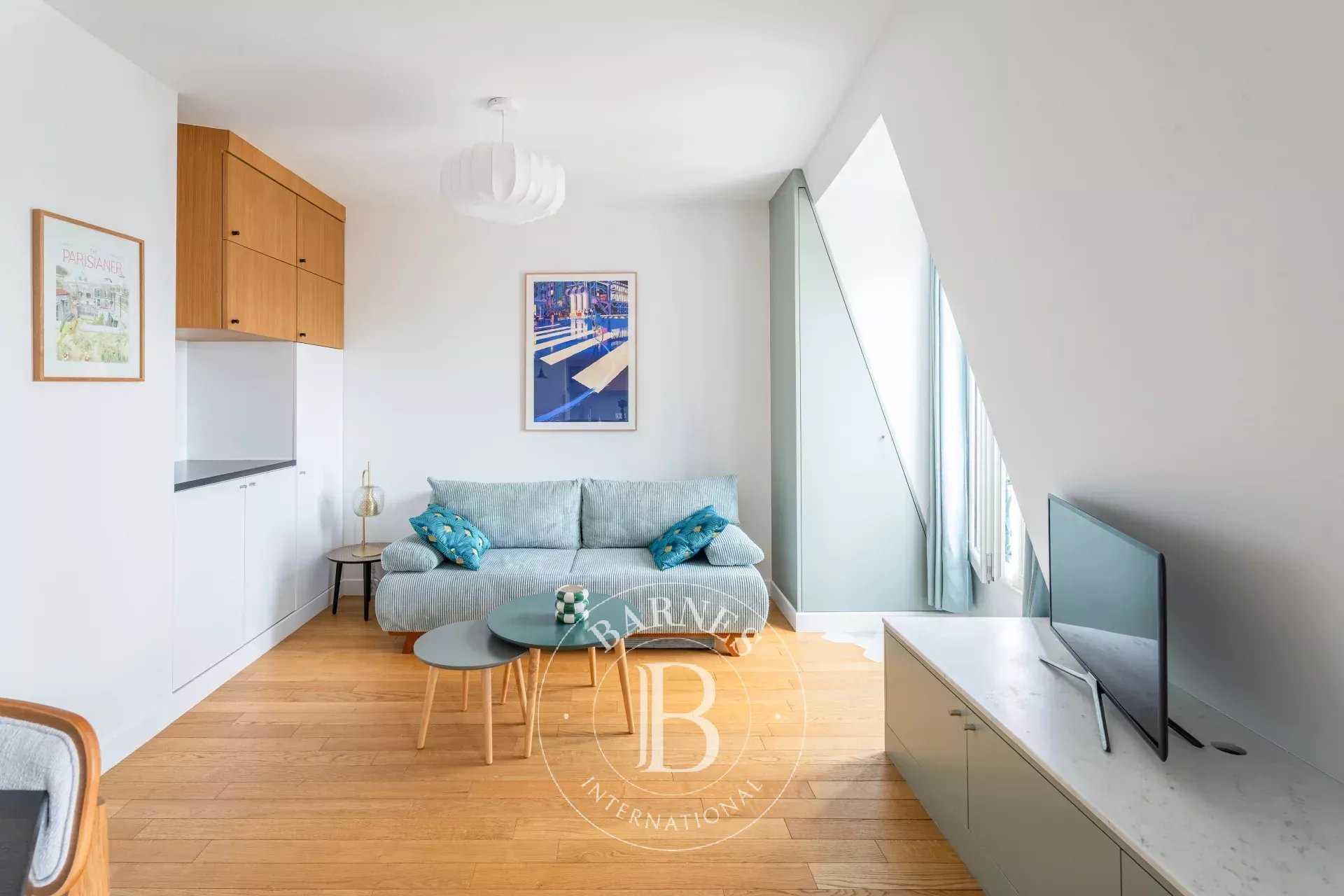 Paris  - Appartement 2 Pièces, 1 Chambre