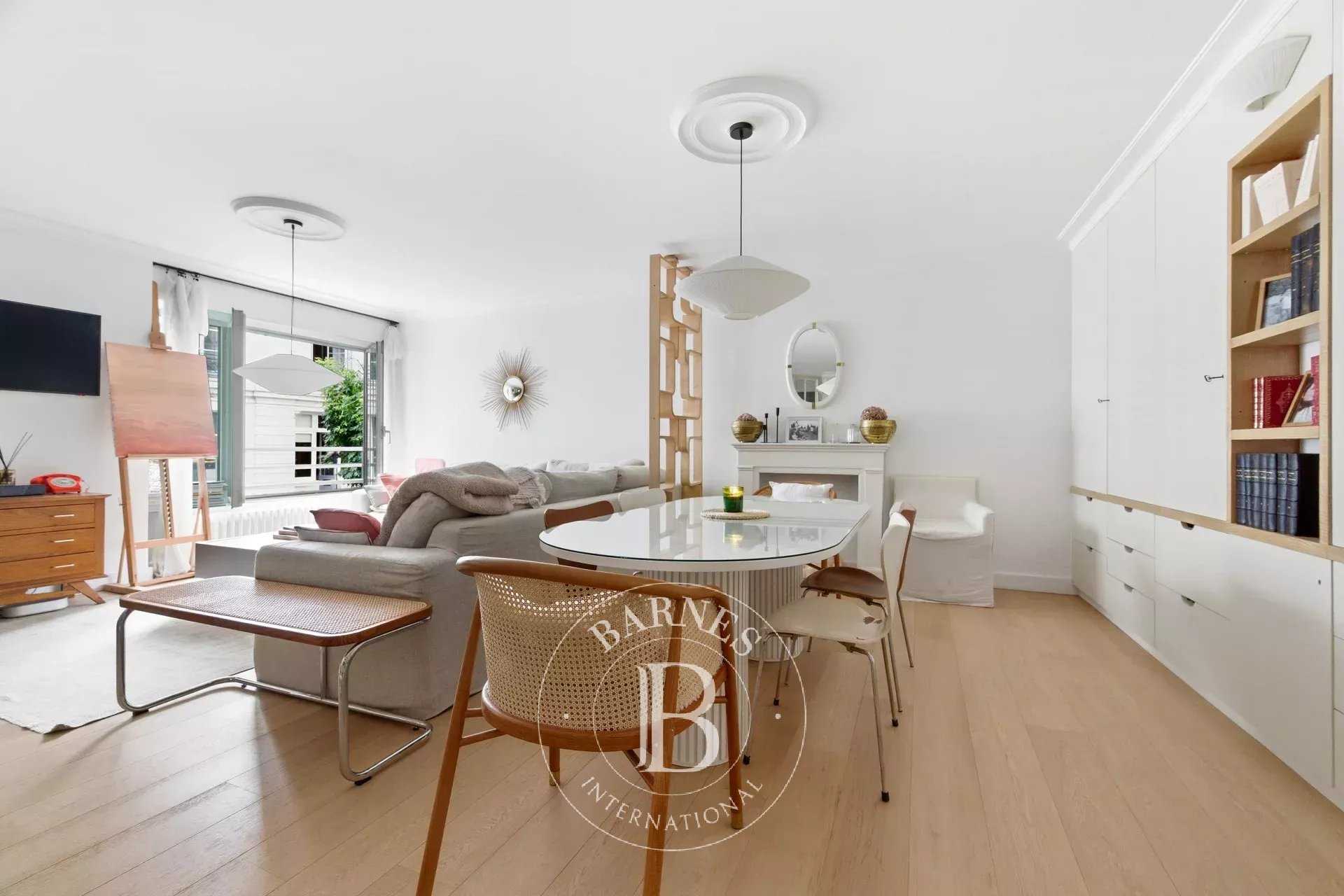 Paris  - Apartment 3 Bedrooms