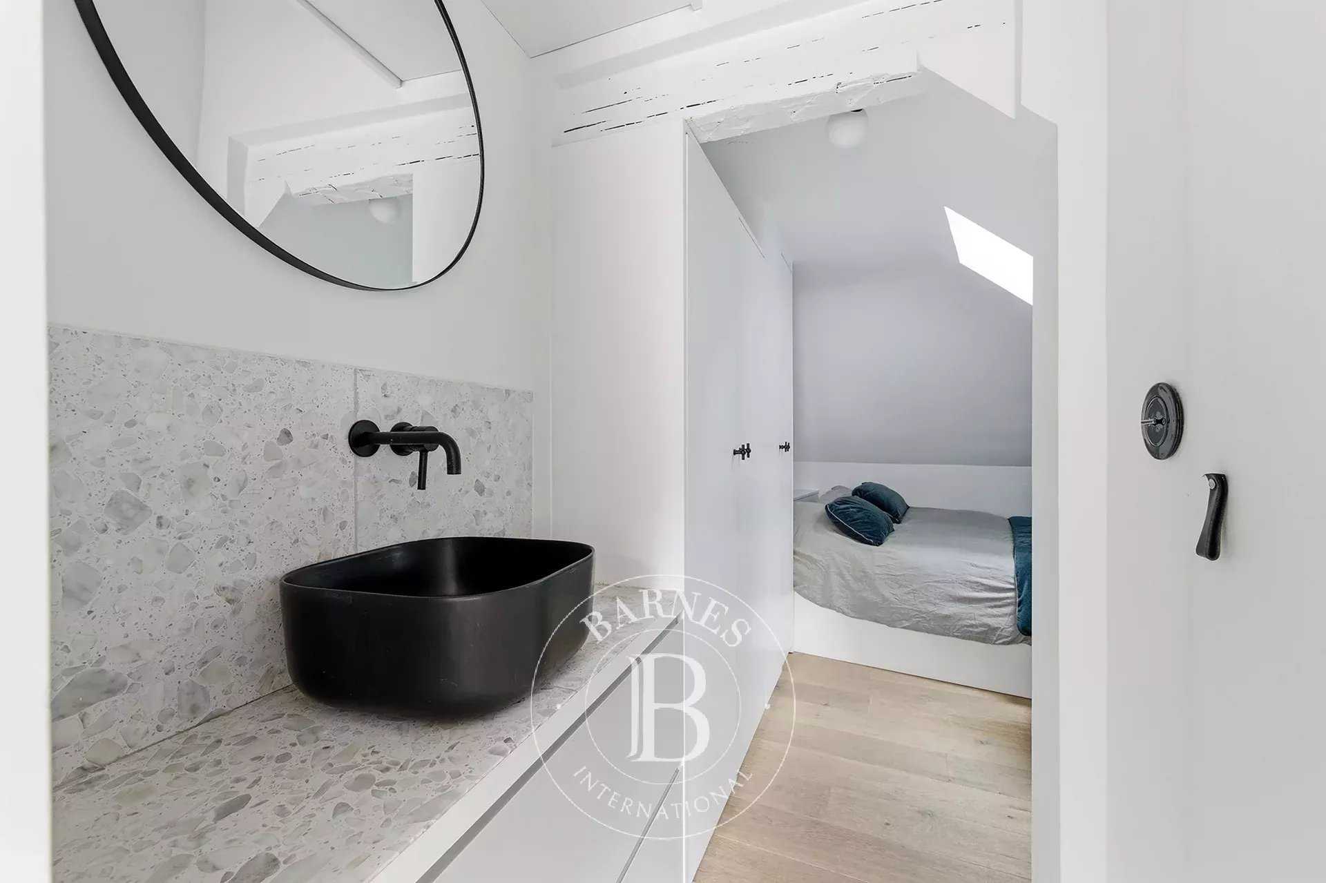 Paris  - Appartement 2 Pi&egrave;ces, 1 Chambre