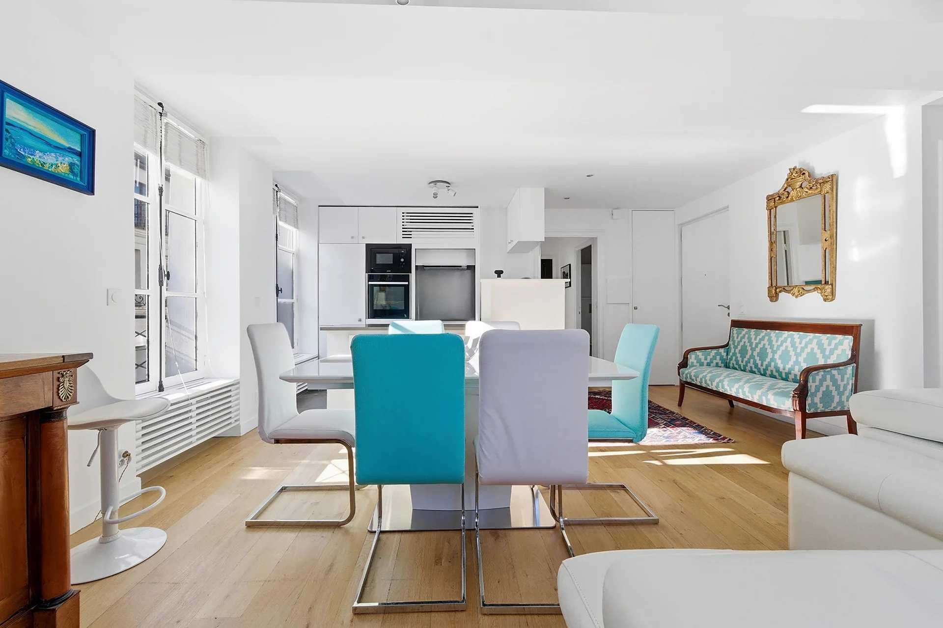 Paris  - Appartement 3 Pi&egrave;ces 2 Chambres