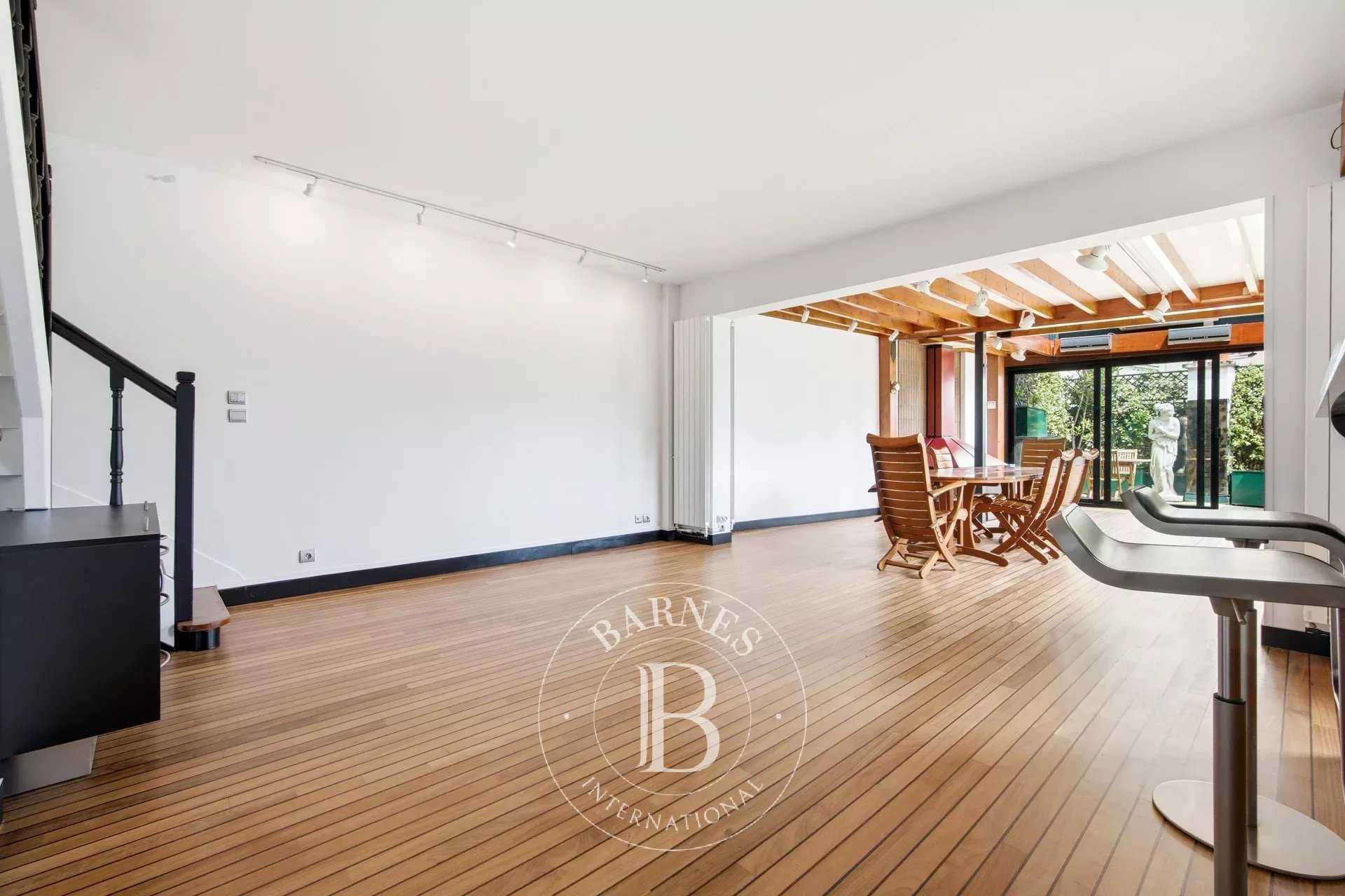 Paris  - Apartment 2 Bedrooms