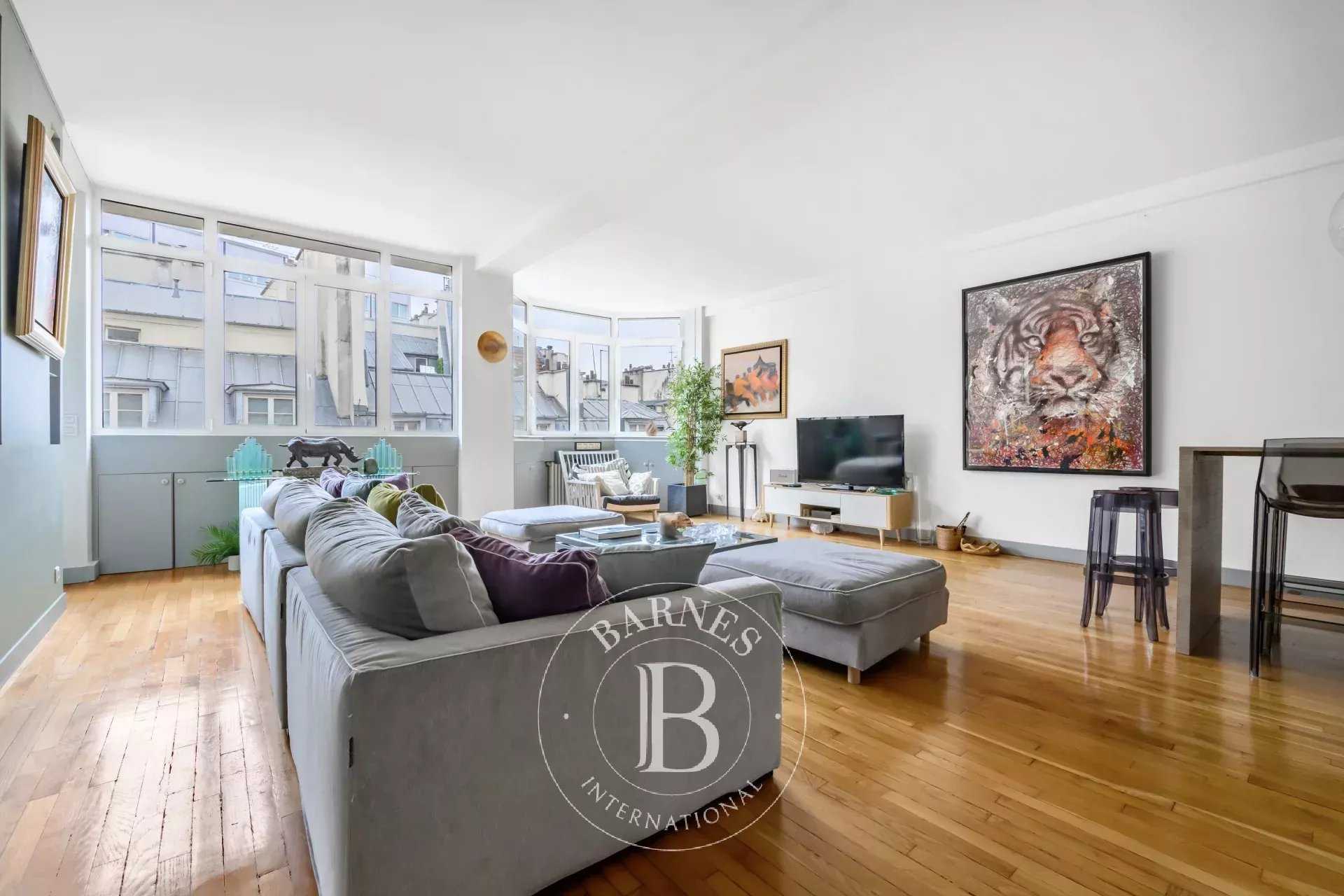 Paris  - Appartement 4 Pièces 3 Chambres