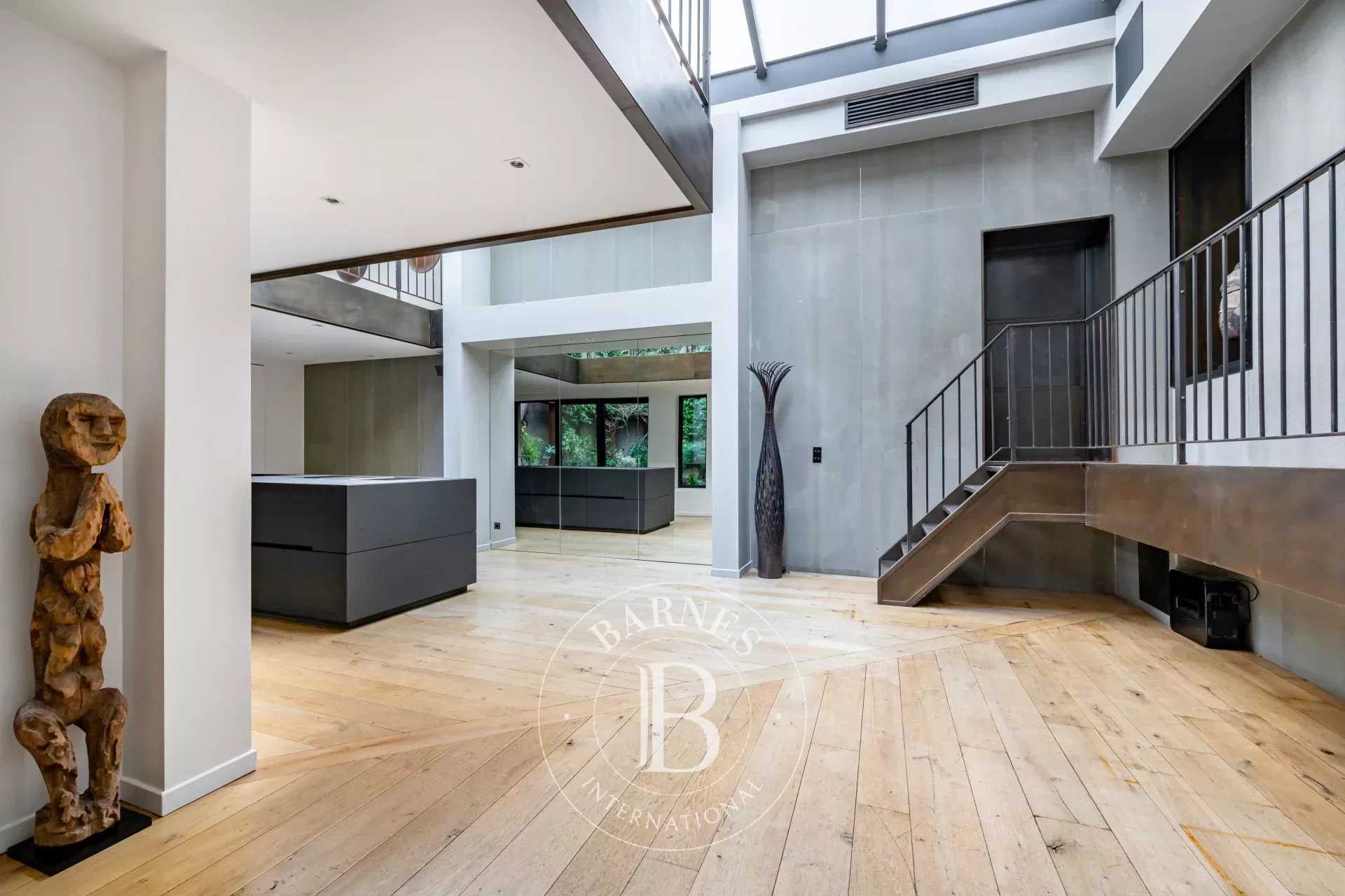 Paris  - Apartment 3 Bedrooms