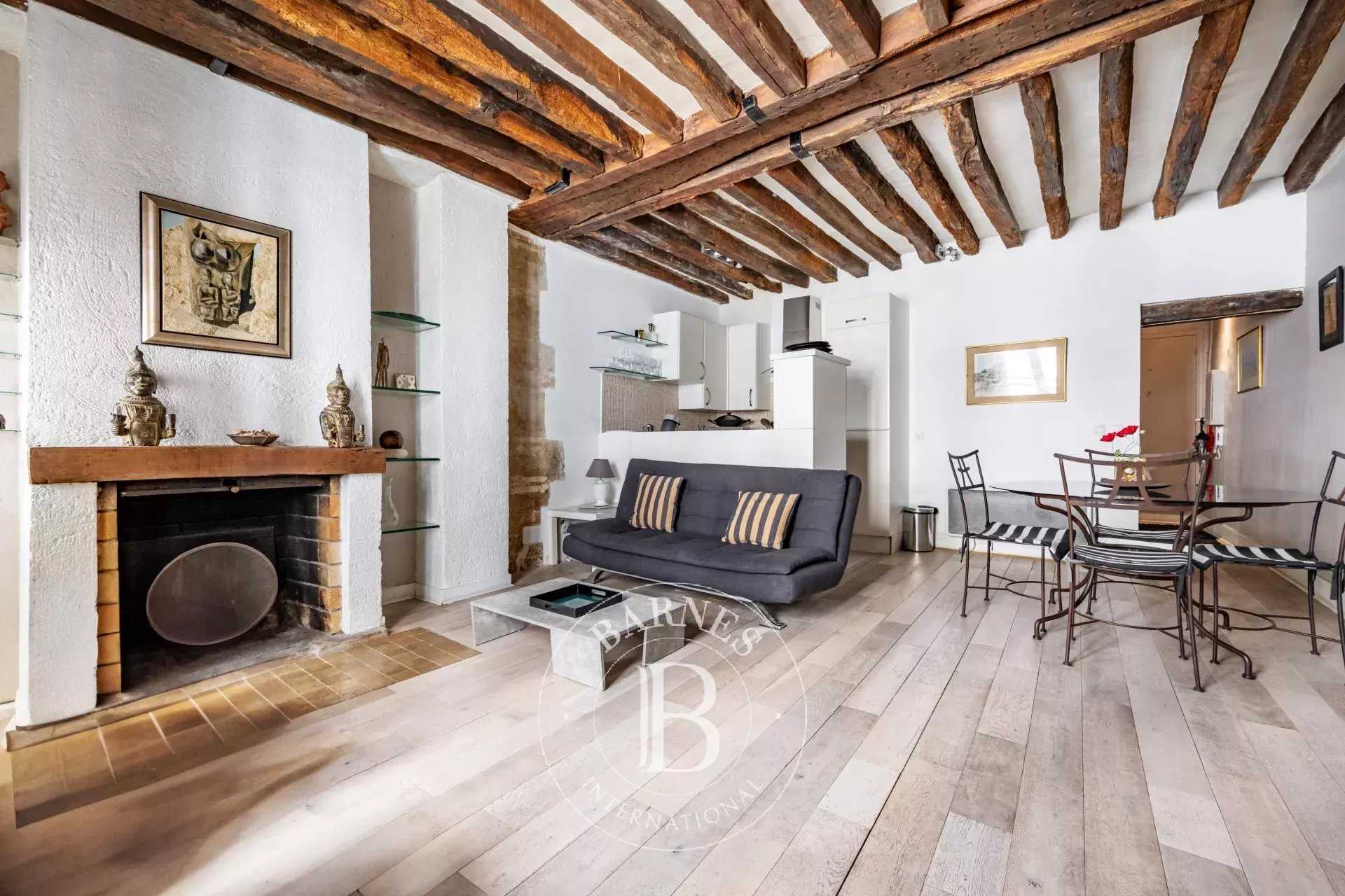 Paris  - Apartment 2 Bedrooms