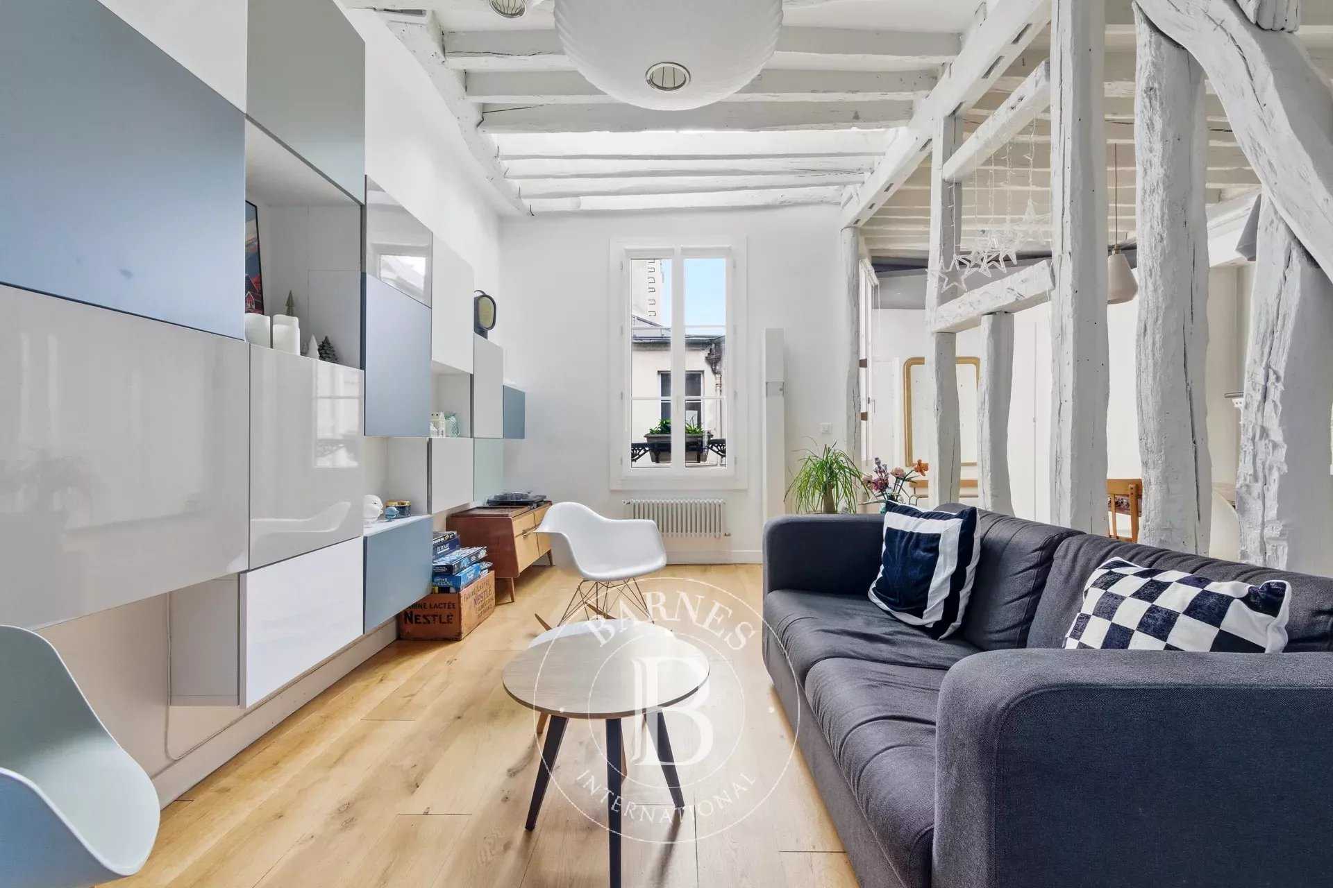 Paris  - Appartement 4 Pi&egrave;ces 2 Chambres