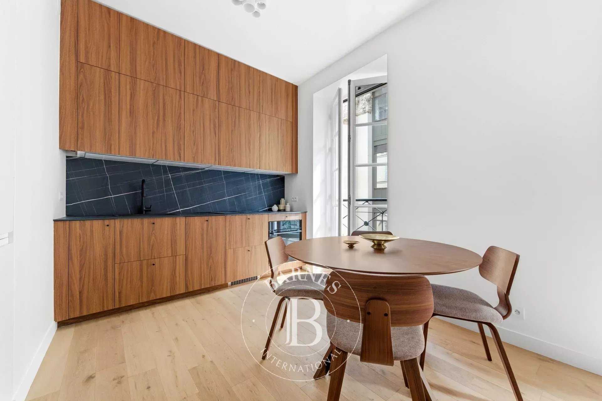 Paris  - Appartement 2 Pi&egrave;ces, 1 Chambre