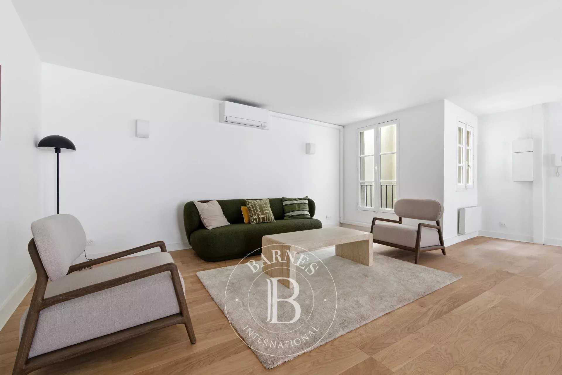 Paris  - Appartement 4 Pi&egrave;ces 3 Chambres