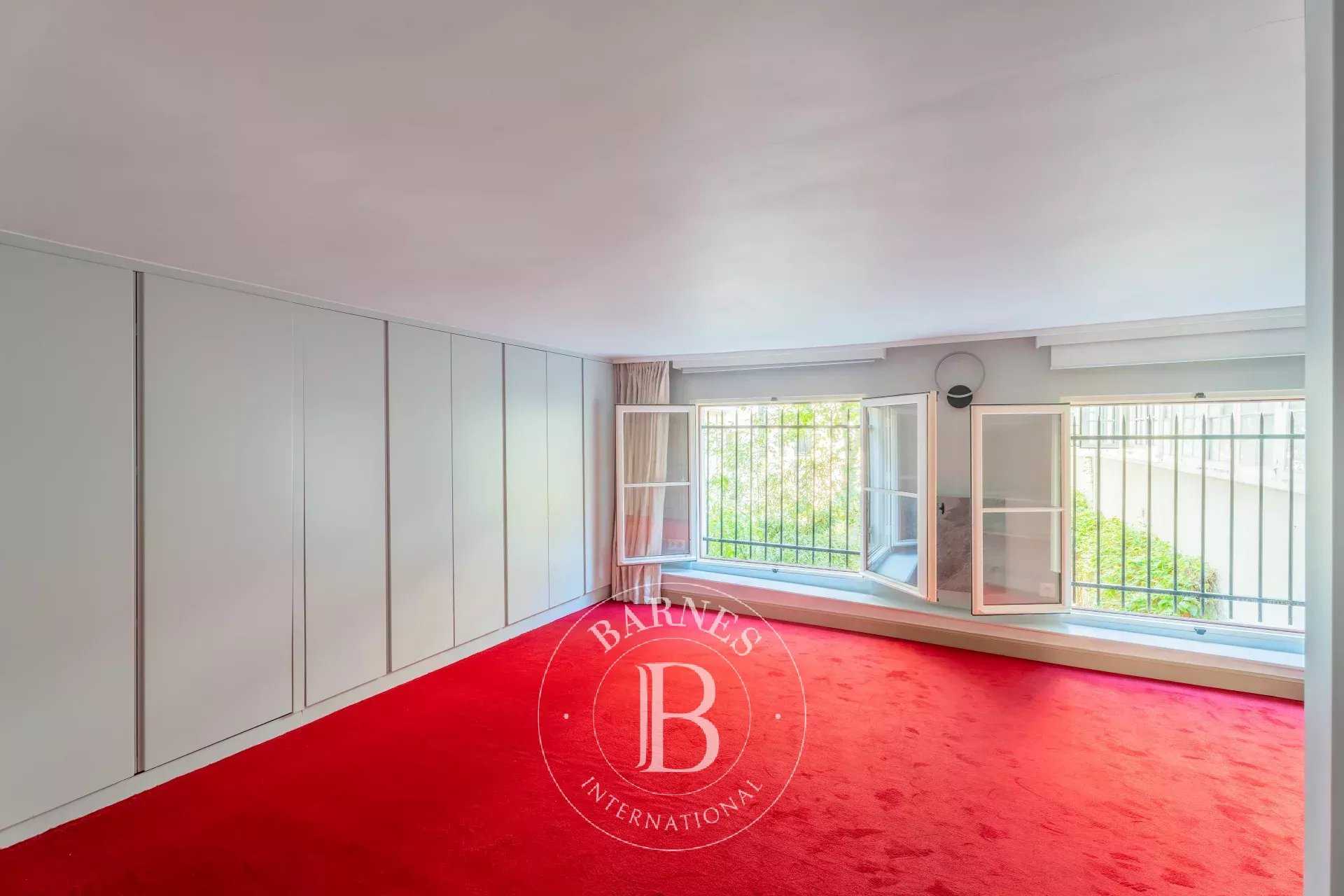 Paris  - Appartement 1 Pièce, 1 Chambre