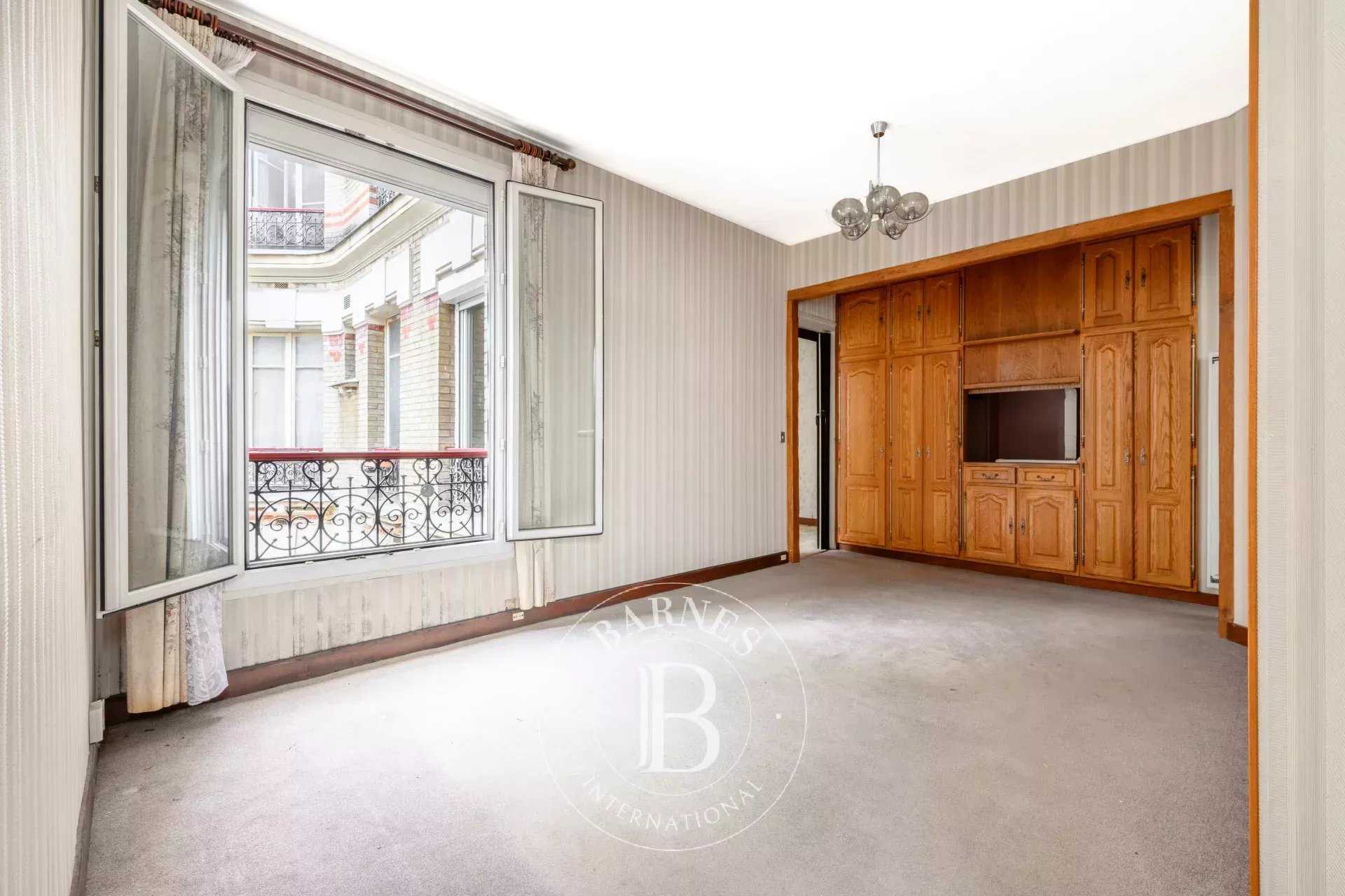 Paris  - Piso 3 Cuartos, 1 Habitacion