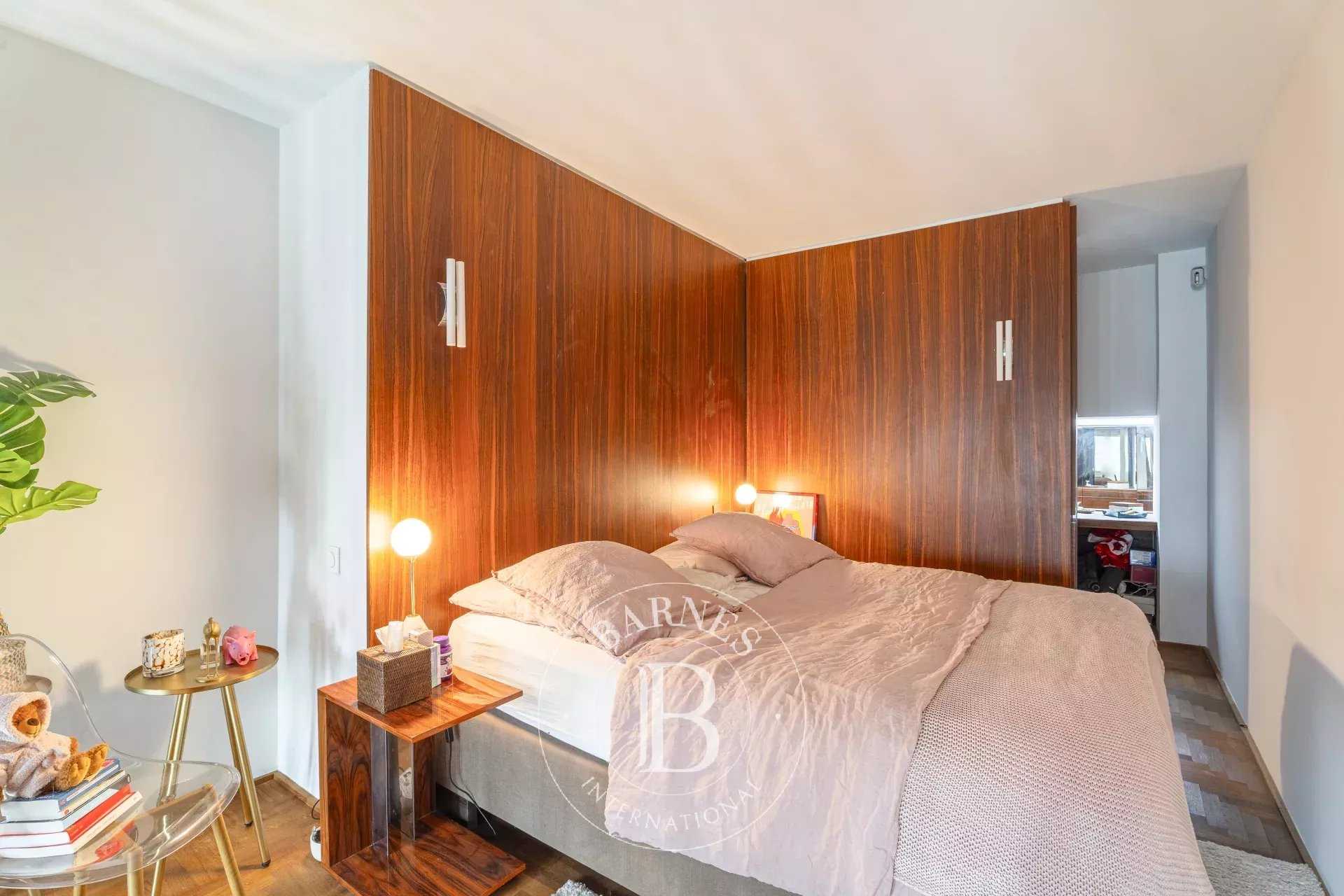 Paris  - Appartement 2 Pièces, 1 Chambre
