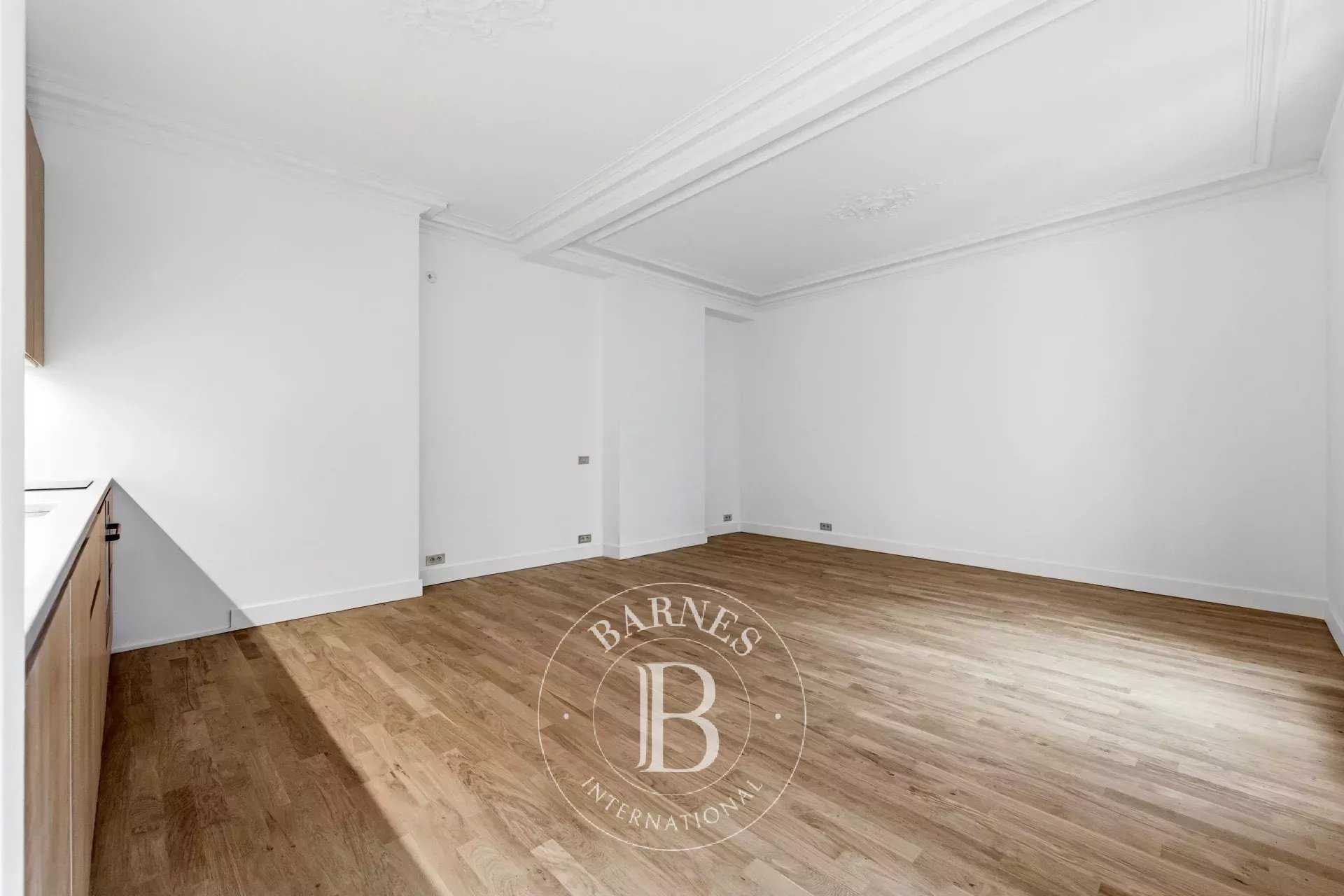 Paris  - Appartement 2 Pi&egrave;ces, 1 Chambre