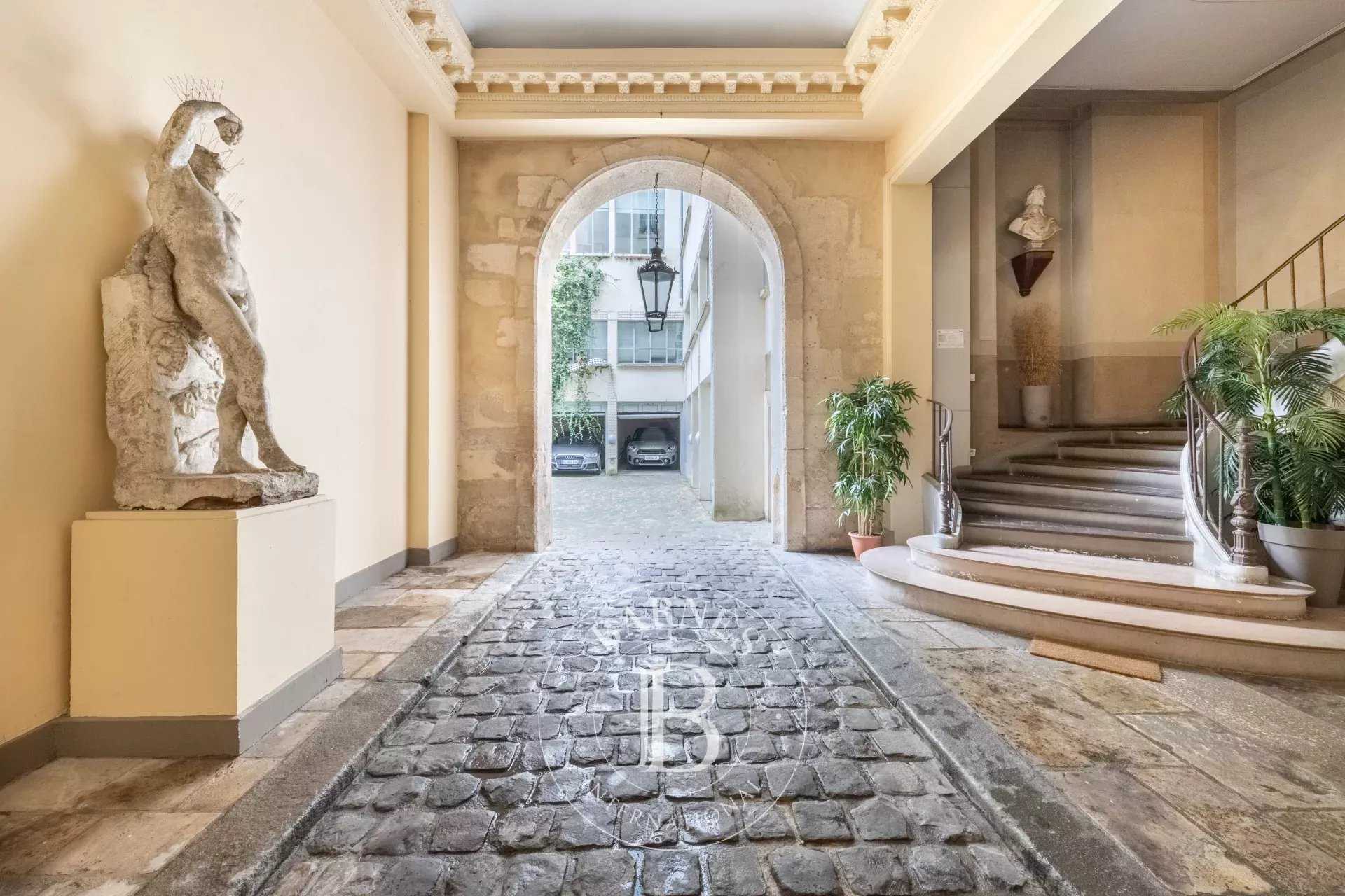 Paris  - Apartment 2 Bedrooms