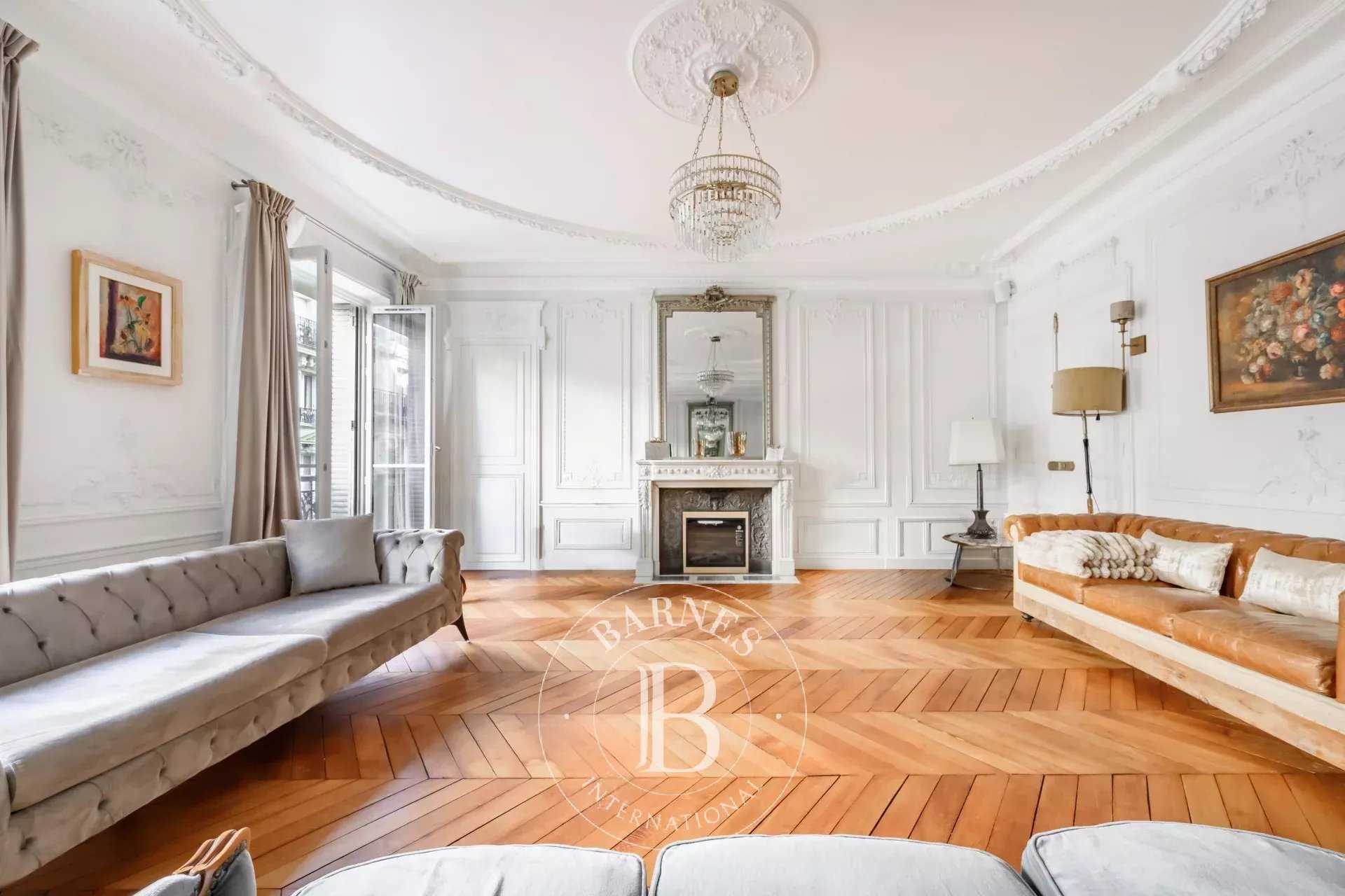 Paris  - Apartment 5 Bedrooms