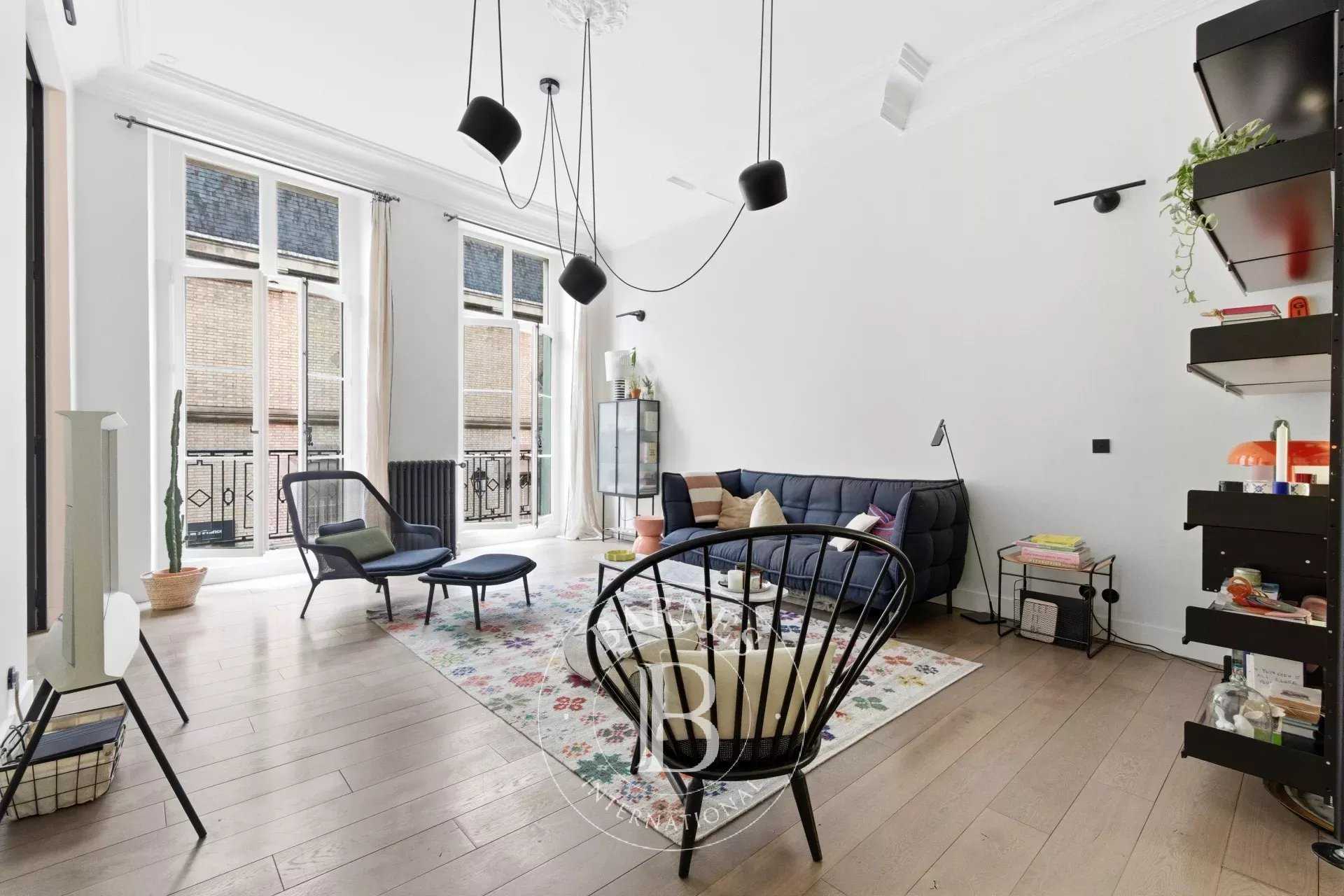 Paris  - Appartement 4 Pi&egrave;ces 3 Chambres