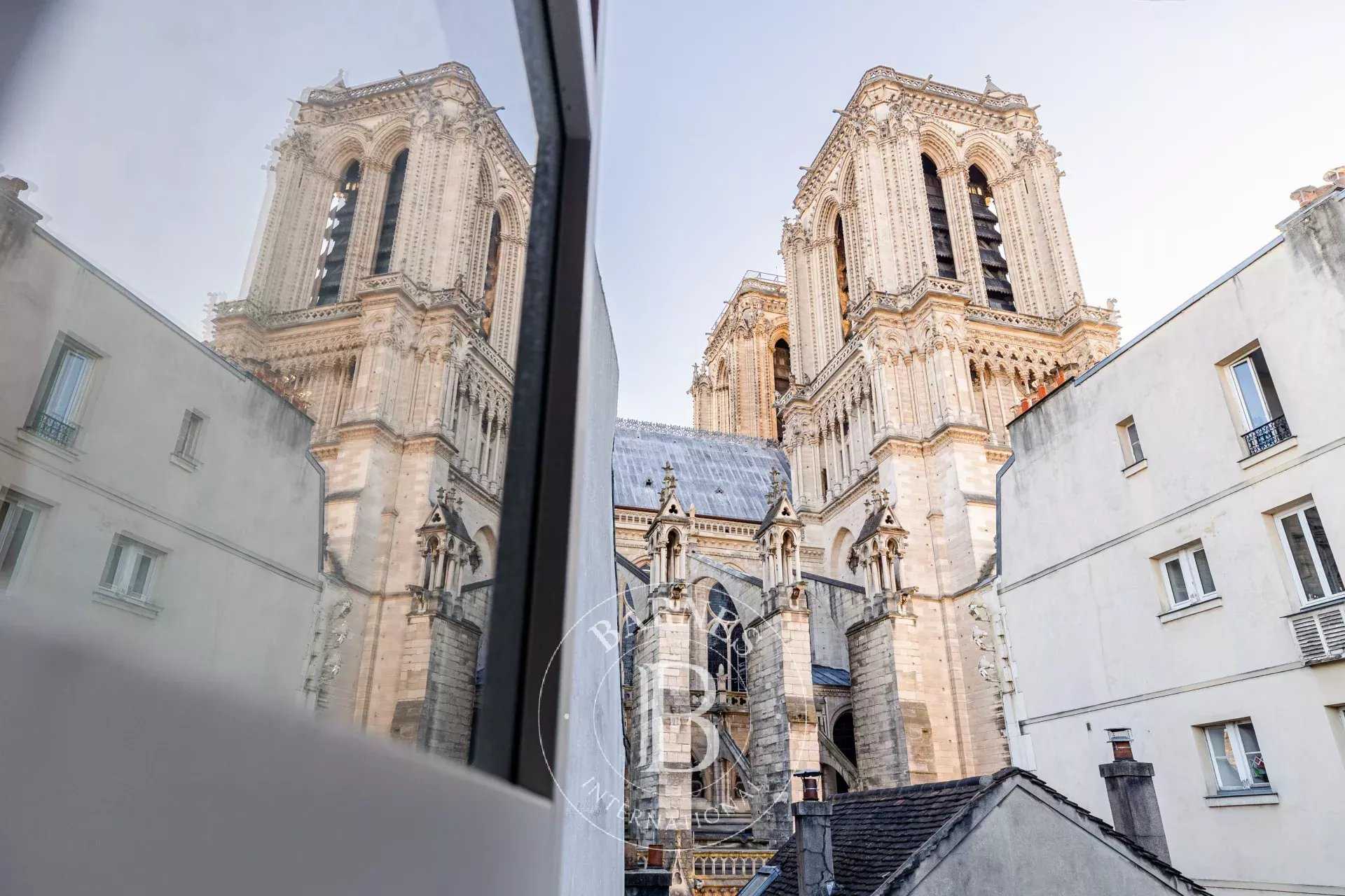 Appartement Paris 75004  -  ref 85702628 (picture 1)