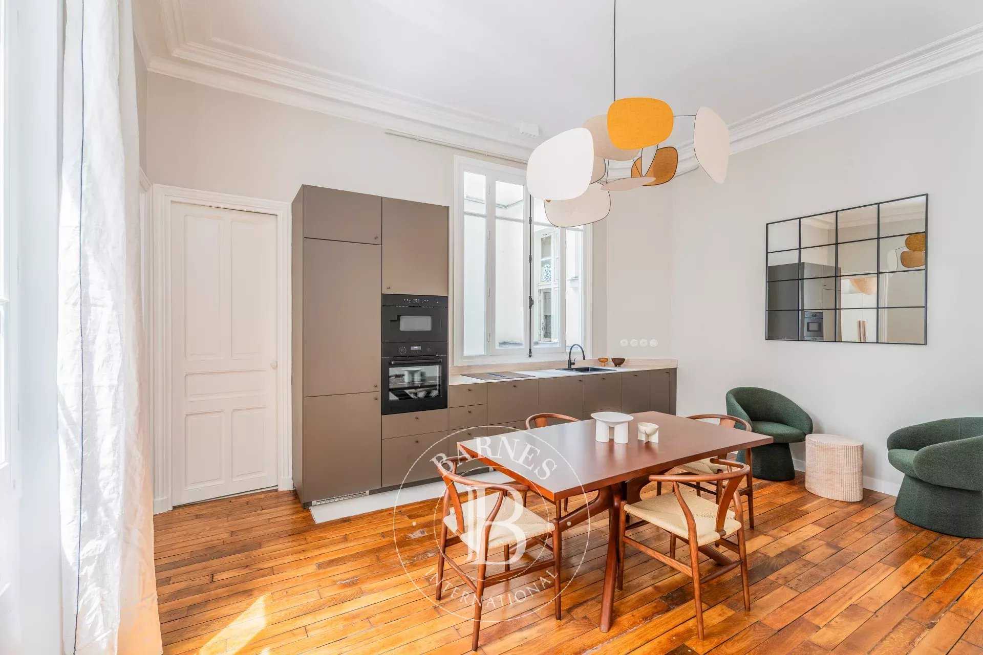 Appartement Paris 75003  -  ref 85992696 (picture 2)