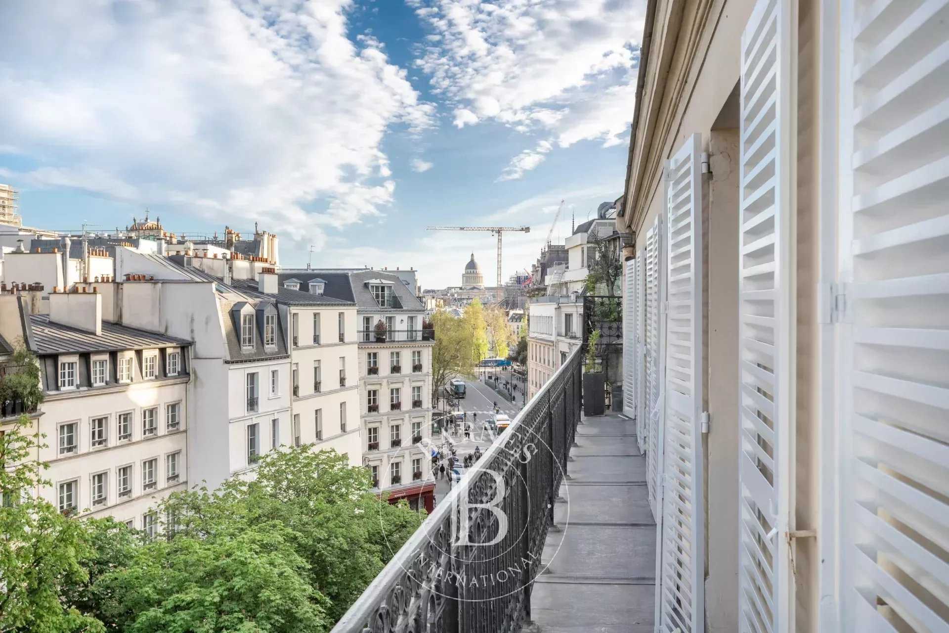 Apartment Paris 75004  -  ref 84524728 (picture 1)