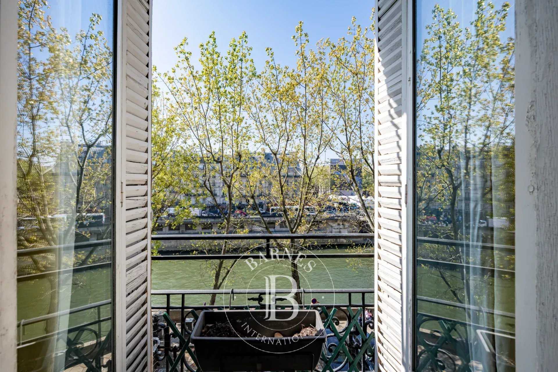 Apartment Paris 75004  -  ref 85829828 (picture 2)