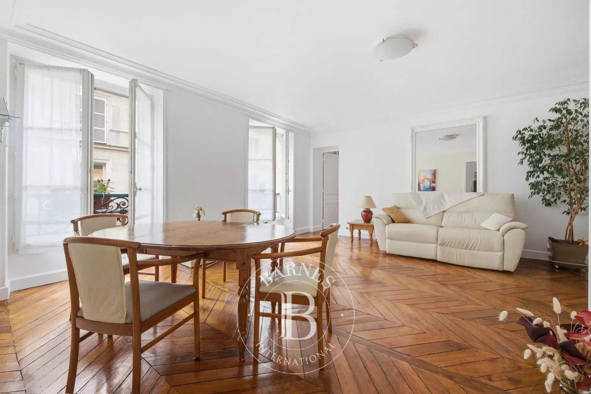 Appartement Paris 75004  -  ref 85947219 (picture 1)