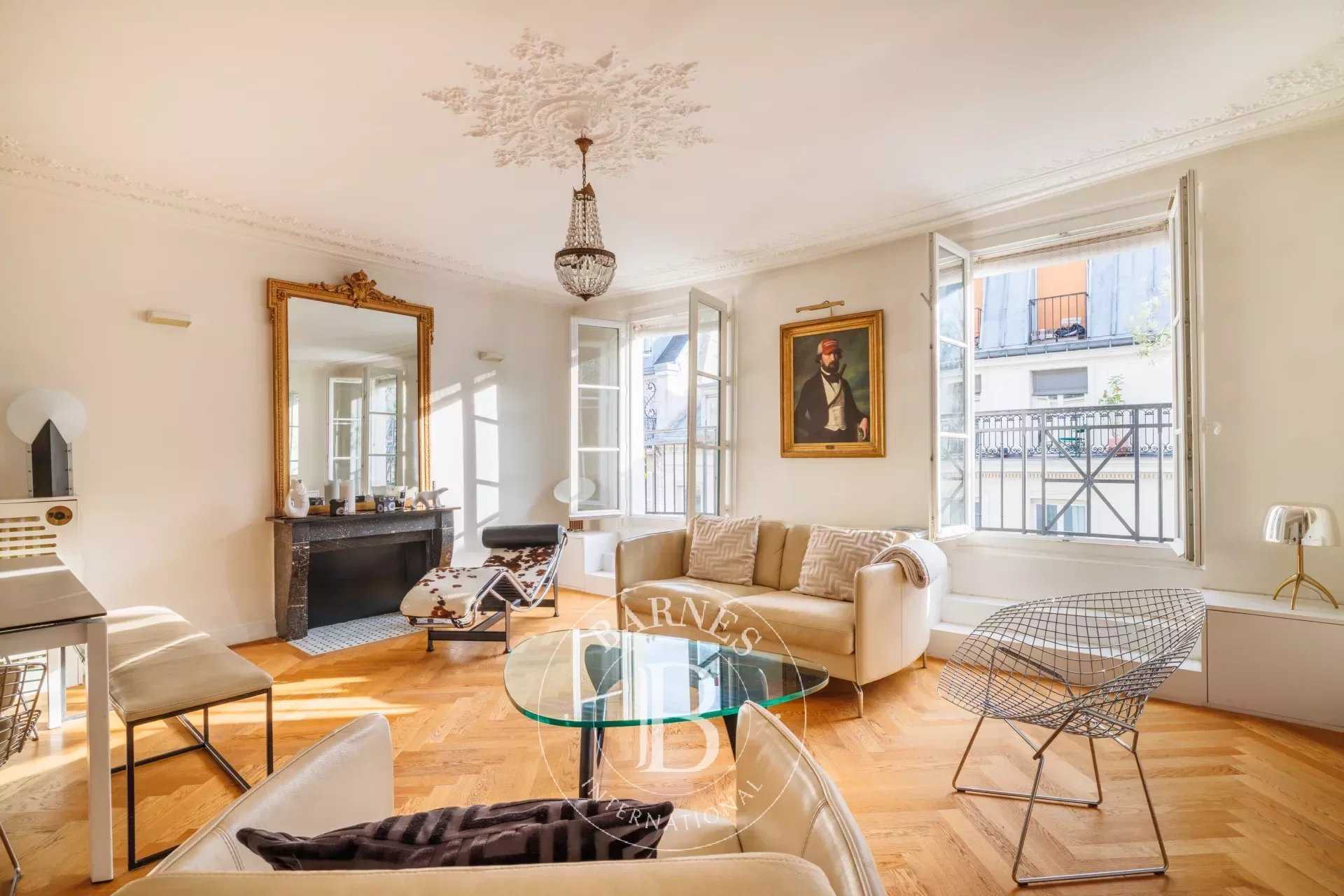 Apartment Paris 75003  -  ref 83390745 (picture 1)